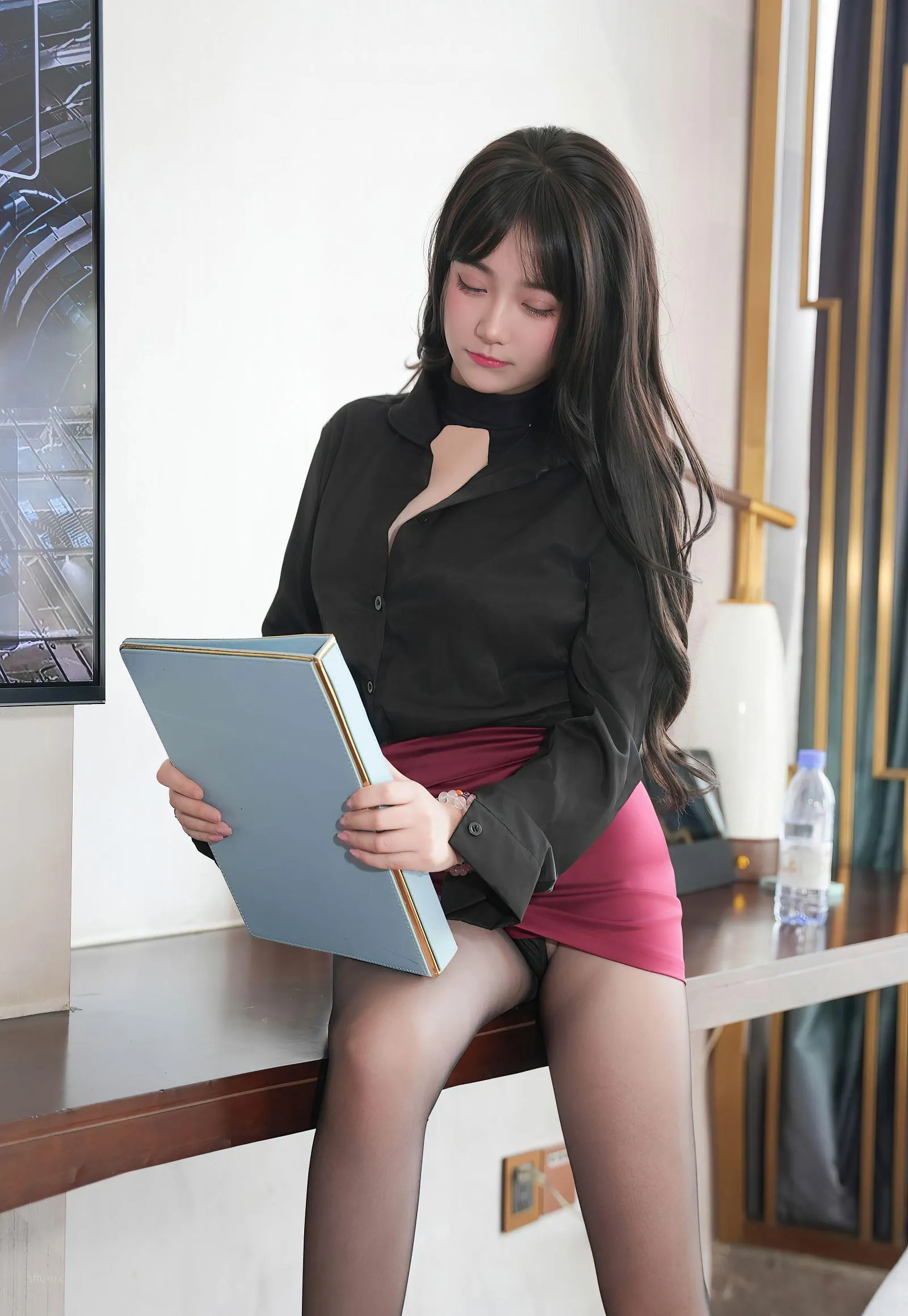 No.10527 软情 2025.7.9 【XIUREN秀人网】 P.5