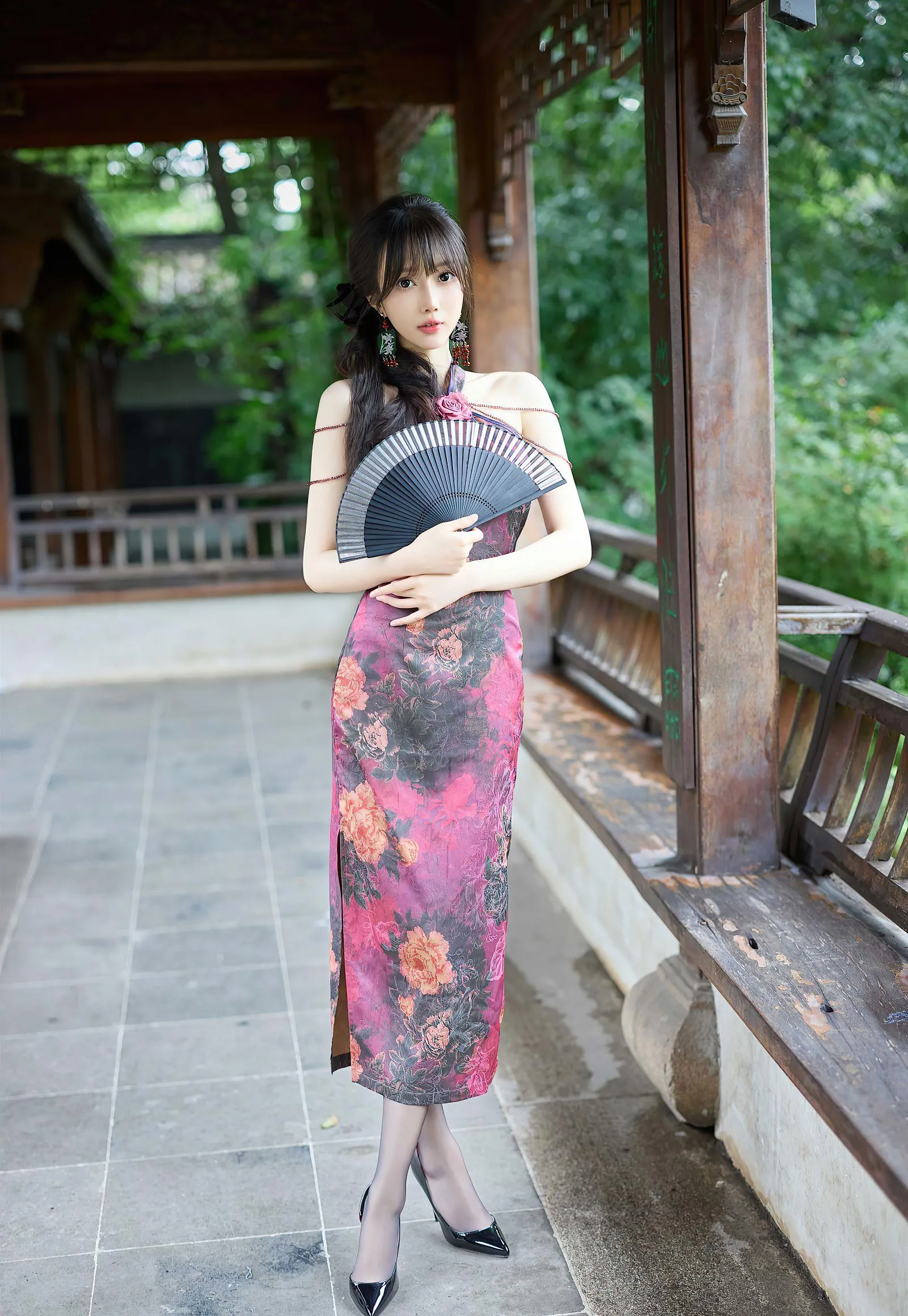 h儿her 2025.7.28 【XIUREN秀人网】 No.10593 P.8