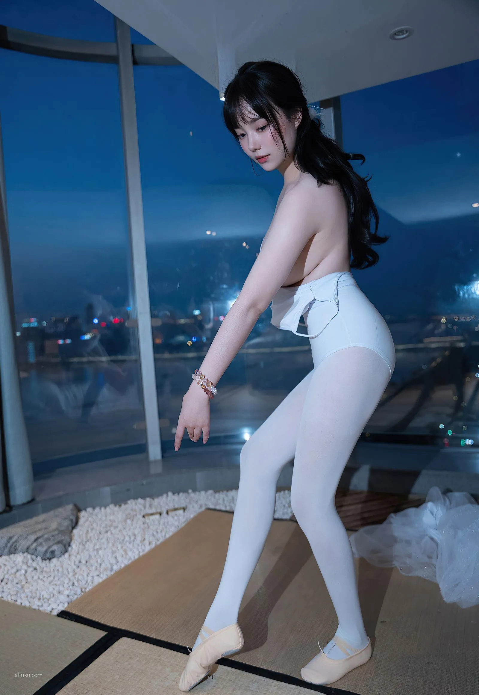 2025.7.23 No.10575 【XIUREN秀人网】 软情 P.16
