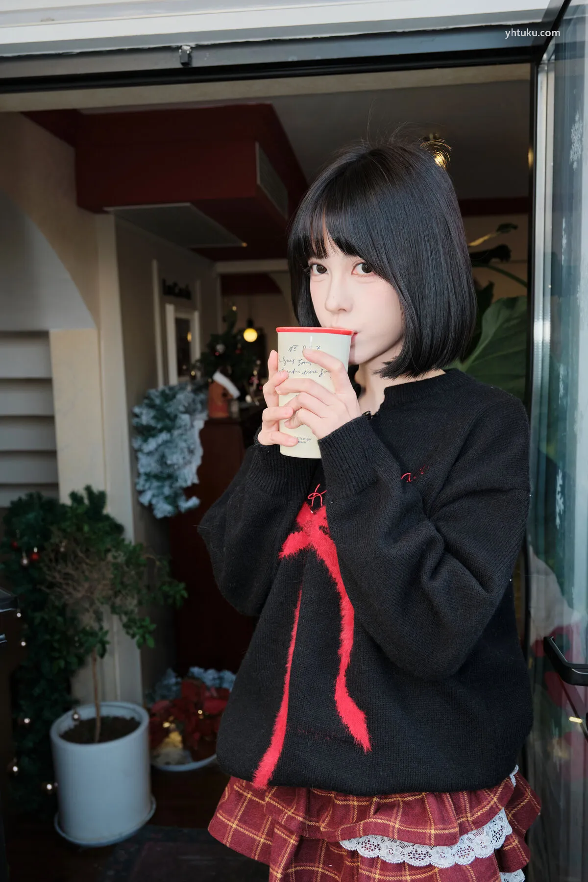 悲伤薯条555 YiTuYu艺图语 (28P) No.8318 P.1