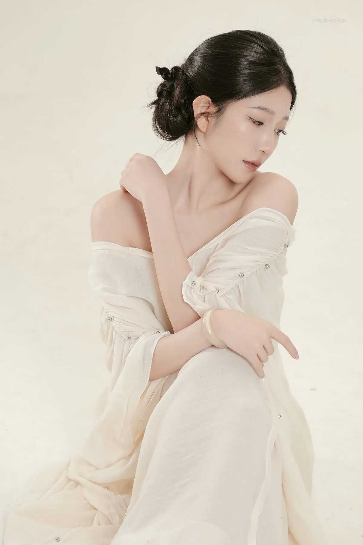 No.8316 YiTuYu艺图语 (22P) CHEN陈一 P.1