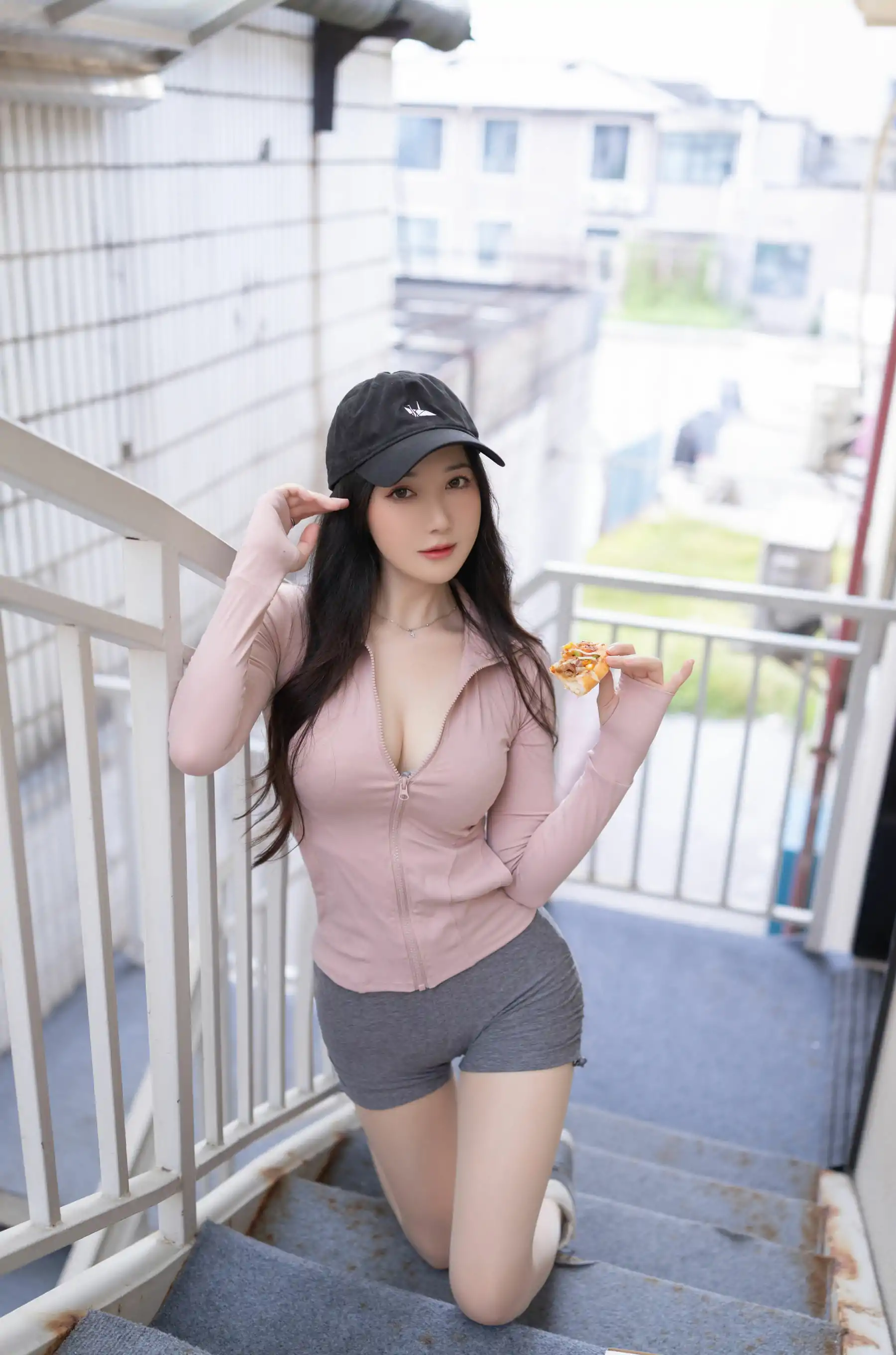 披萨pizza(120P) 鱼子酱 P.1