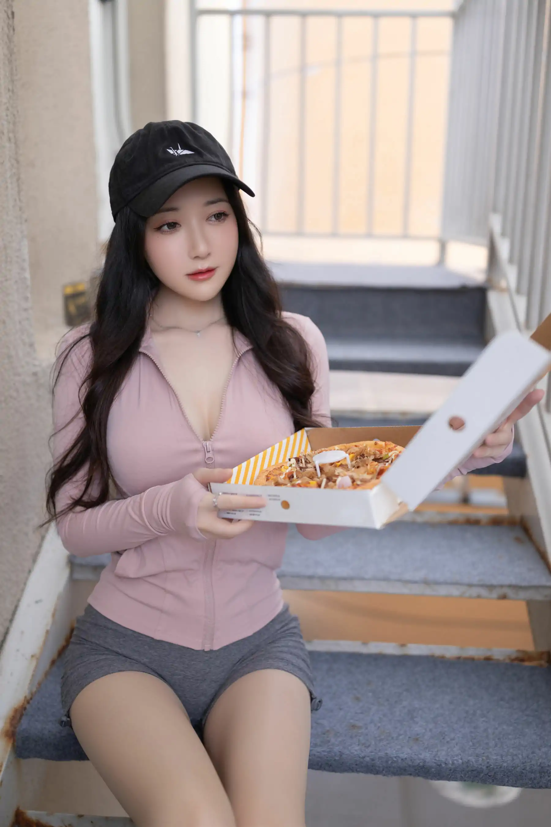 鱼子酱 披萨pizza(120P) P.3