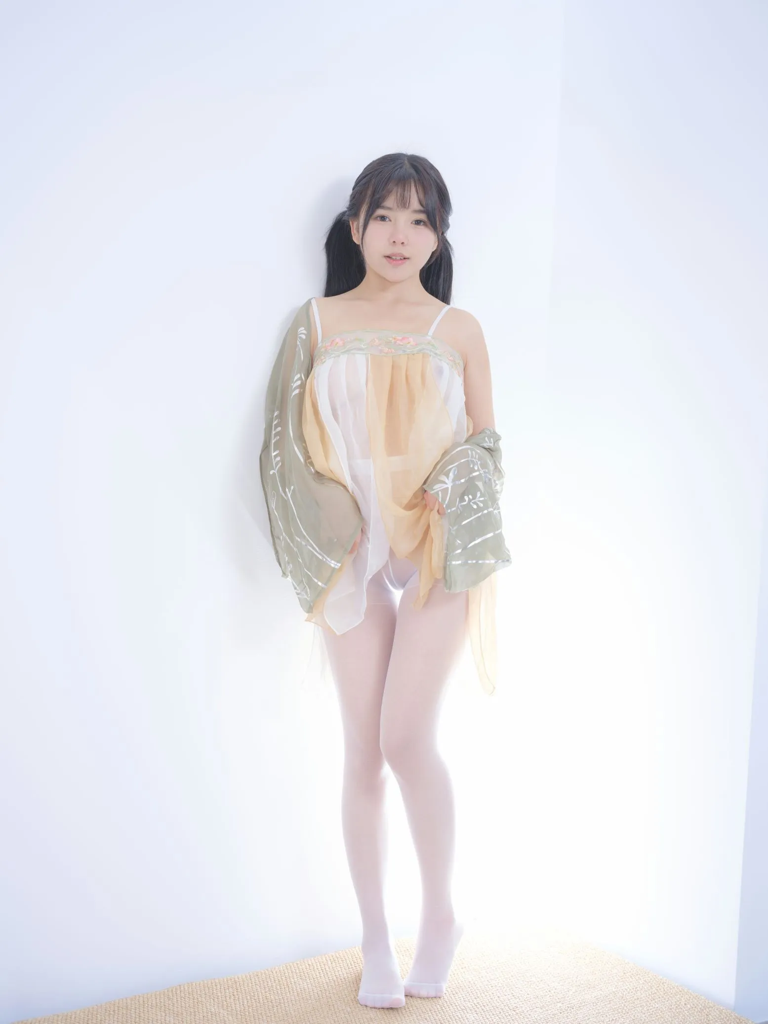 16E 晴涩 森萝财团 P.1