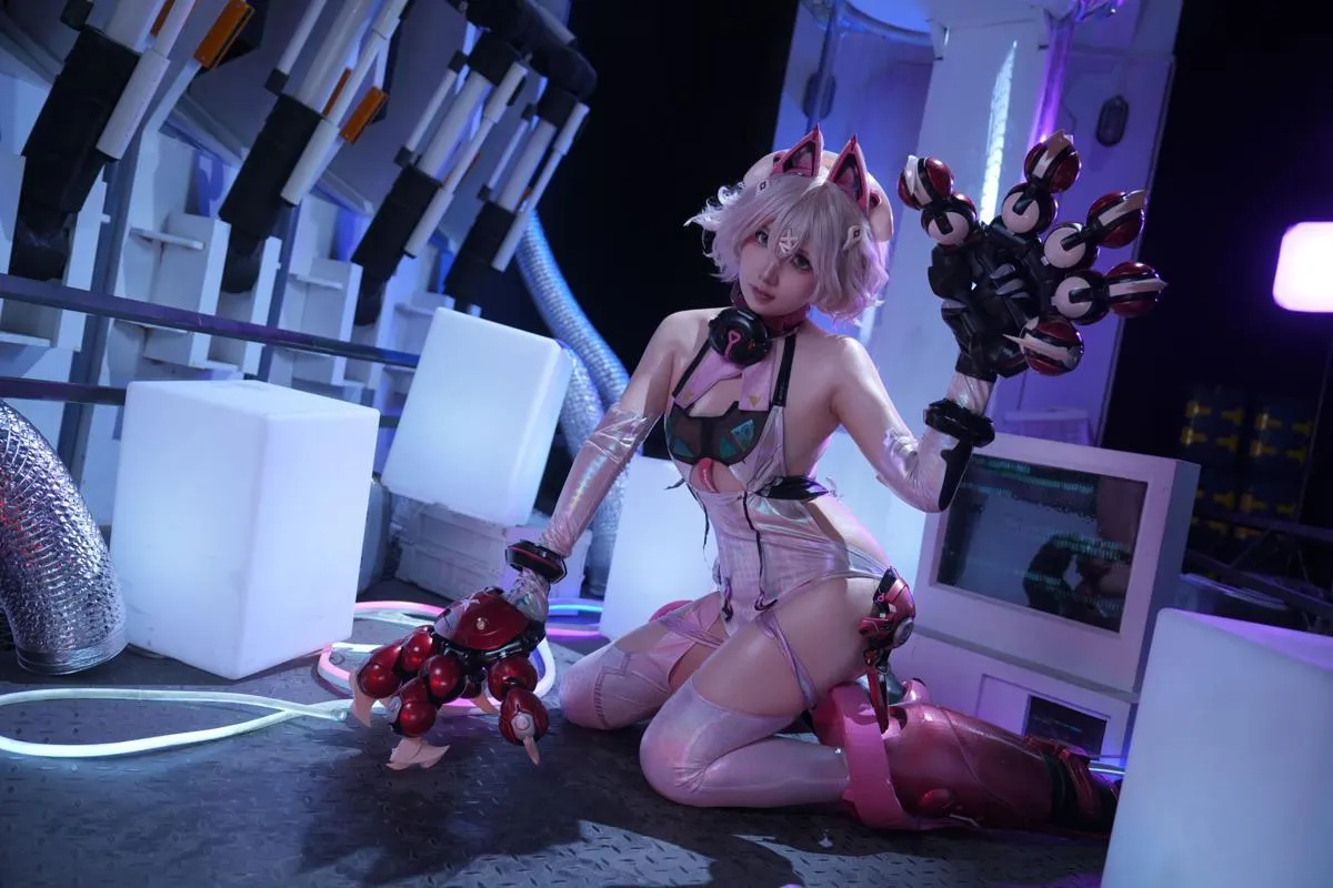 小和甜酒 【Cosplay】 绯俐机甲 交错战线 P.1
