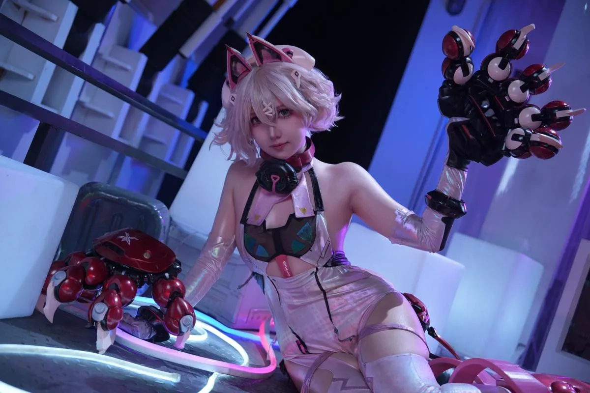 小和甜酒 绯俐机甲 交错战线 【Cosplay】 P.6