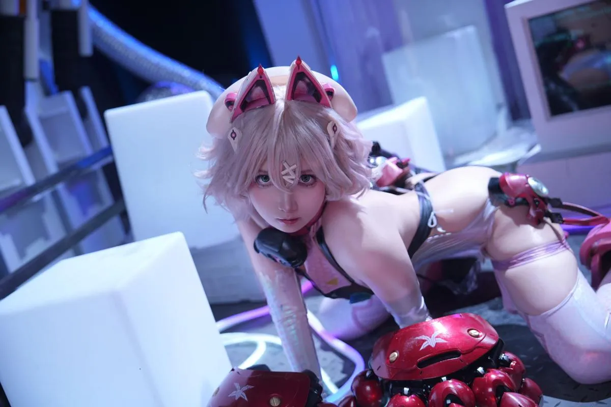【Cosplay】 交错战线 绯俐机甲 小和甜酒 P.3