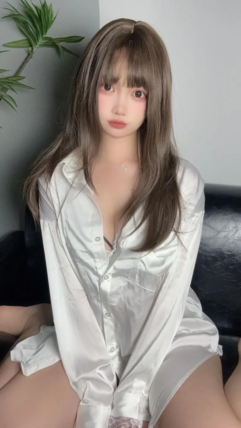 专属衬衫雪糕 洛桑w伊梓 【Cosplay】 P.1