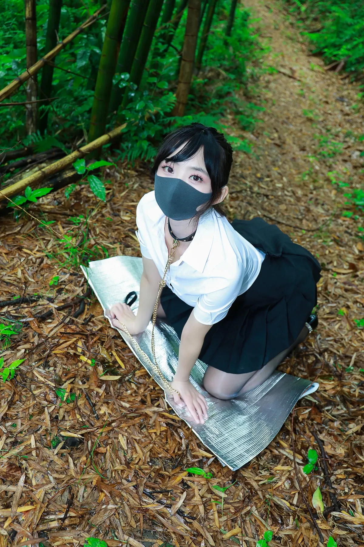 李佳LiJia 黑百褶裙森林 P.1