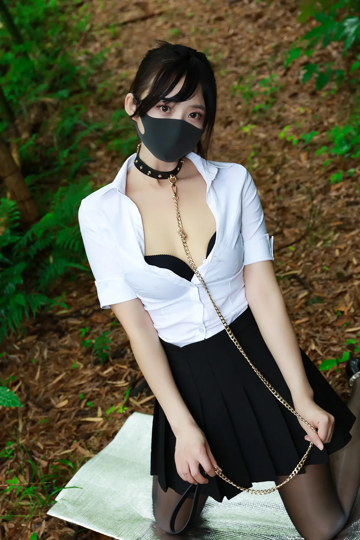 李佳LiJia 黑百褶裙森林 P.7