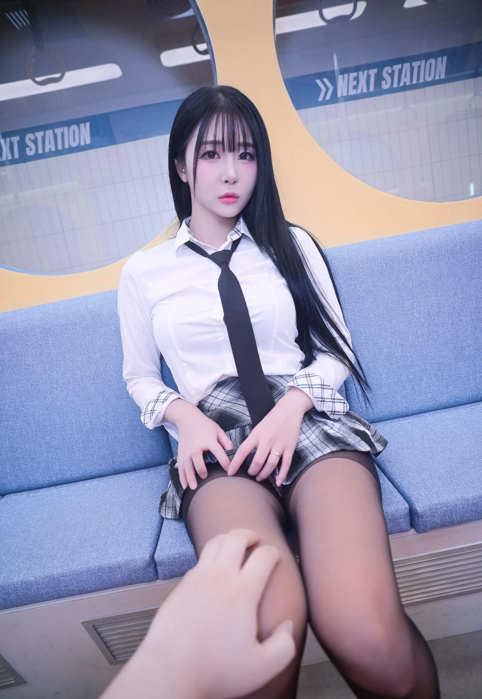 The In Subway Schoolgirl No.111 【Bomi】 P.9
