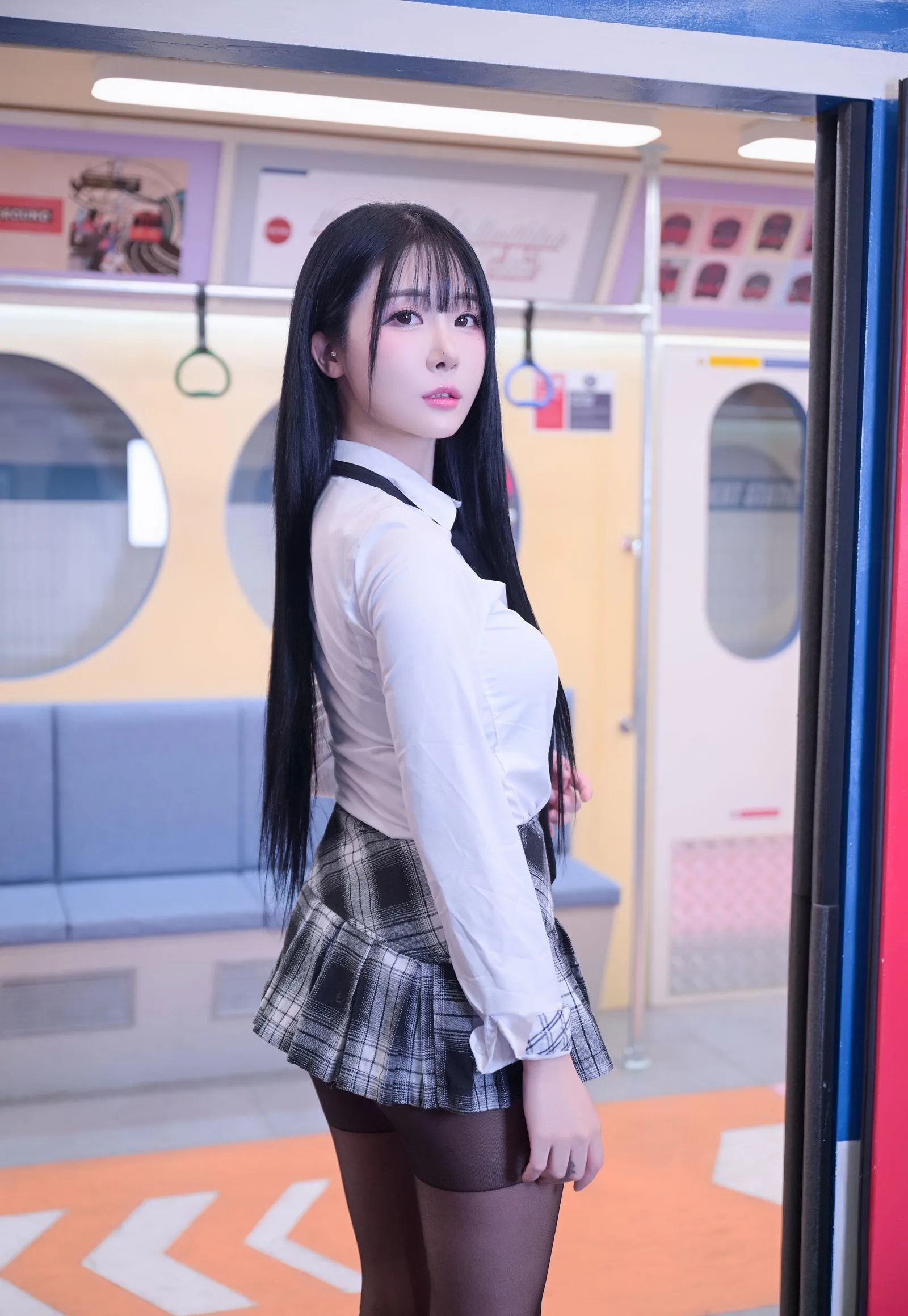 The In 【Bomi】 No.111 Subway Schoolgirl P.6