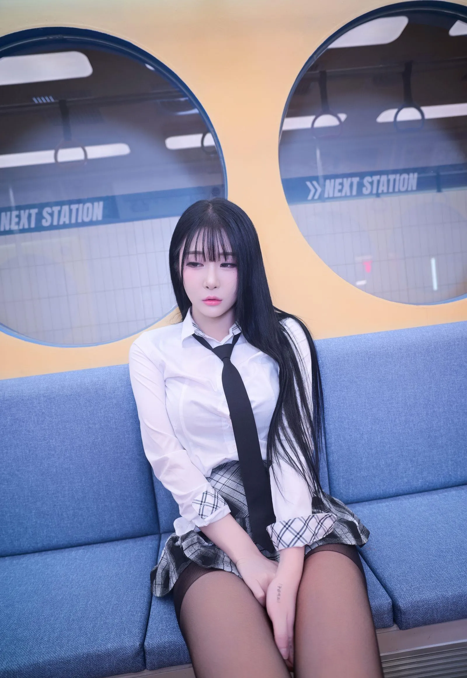 The In Subway Schoolgirl No.111 【Bomi】 P.9