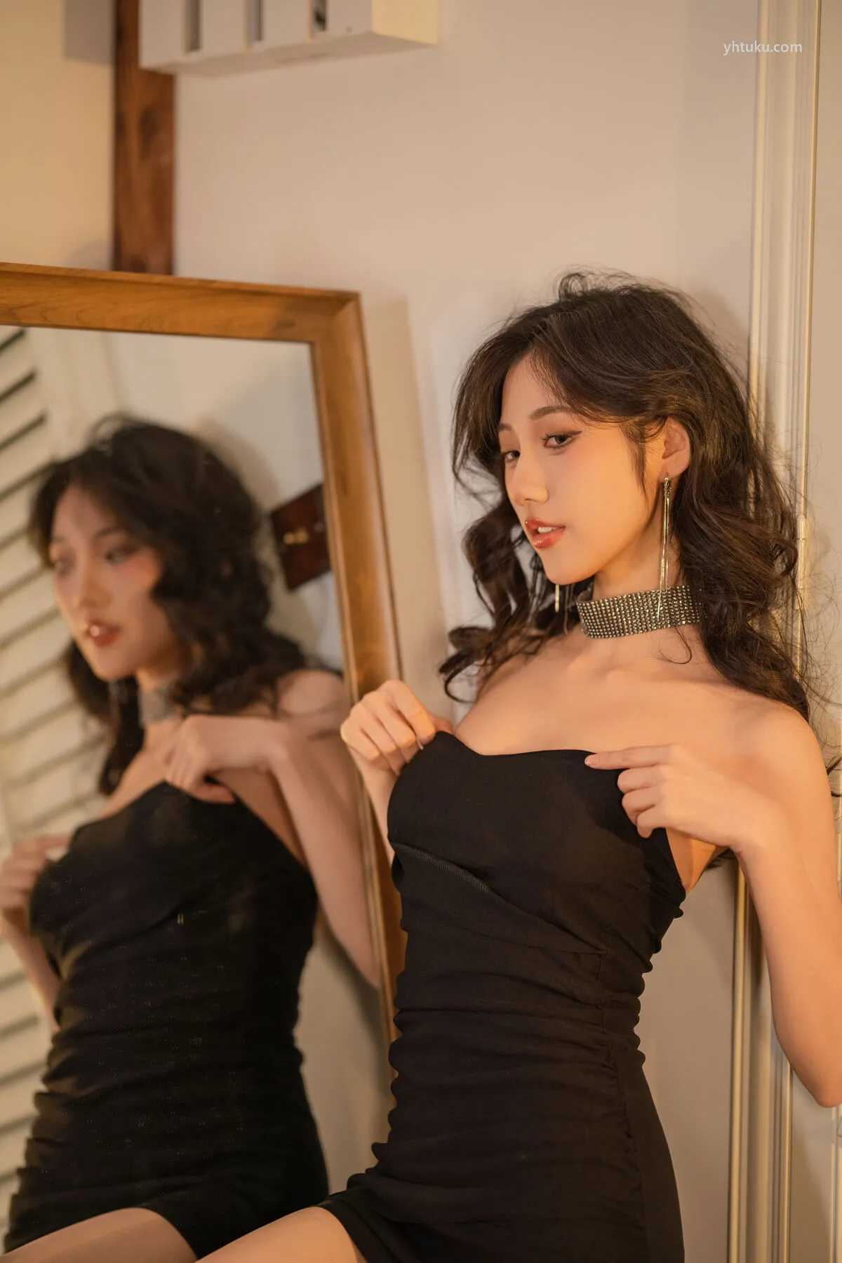 YiTuYu艺图语 No.8334 o1ne万 (27P) P.3