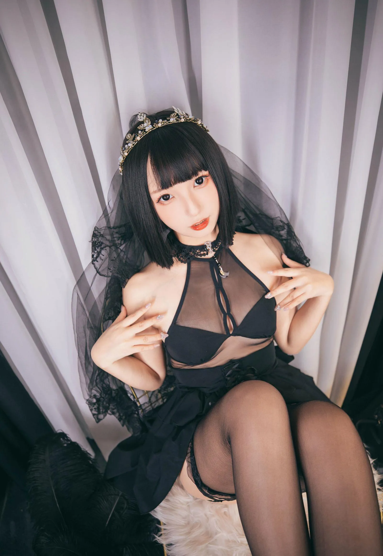 No.69 【神S坂真冬】 绝对企画 坠入天堂《天国に落ちる》 P.15