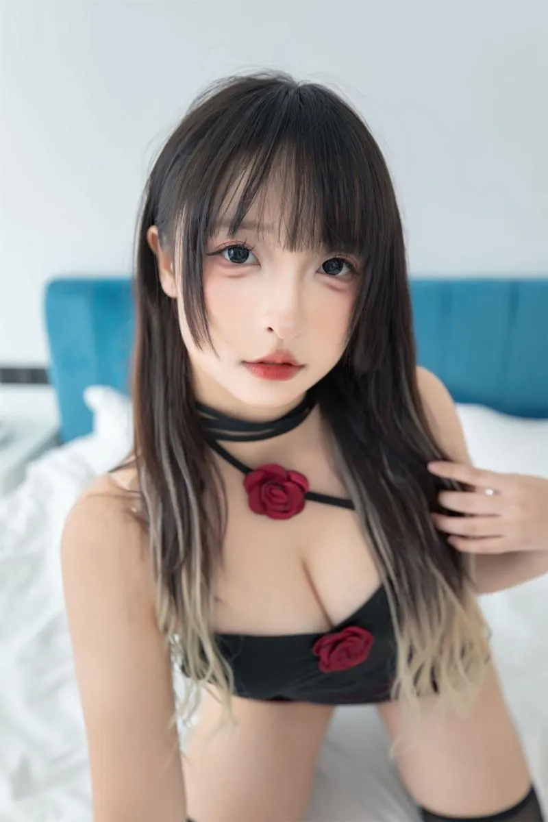 【Cosplay】 午夜玫瑰 神S板真冬 P.11