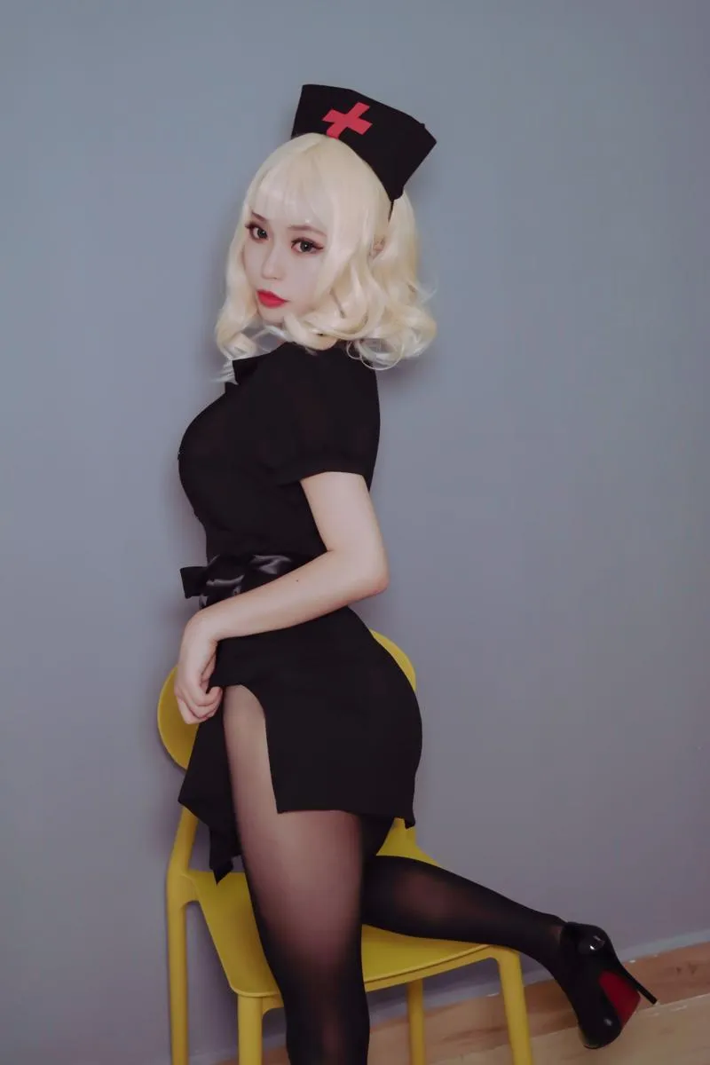 Postcard 【Cosplay】 明信片 Yizi Bai Leader 萌妹白易子教主 P.6