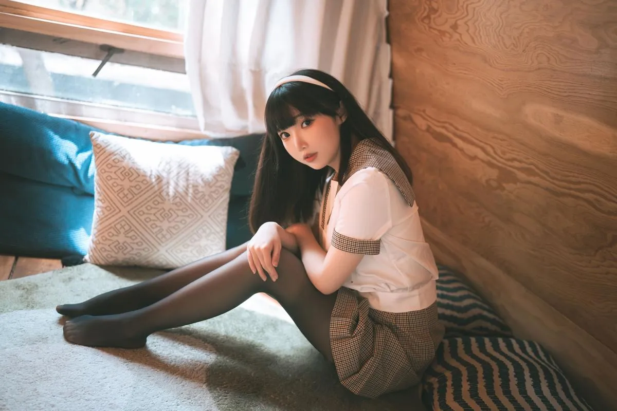 面饼仙儿 黑丝露营JK 【Cosplay】 P.3
