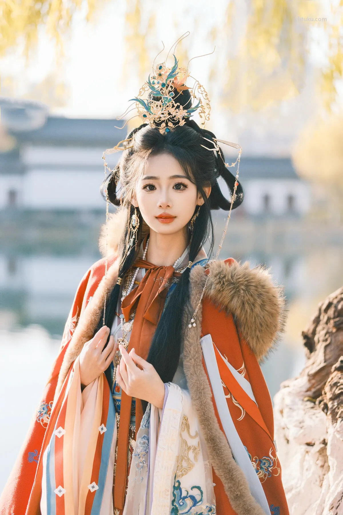 No.8364 雯雯 (24P) YiTuYu艺图语 P.2