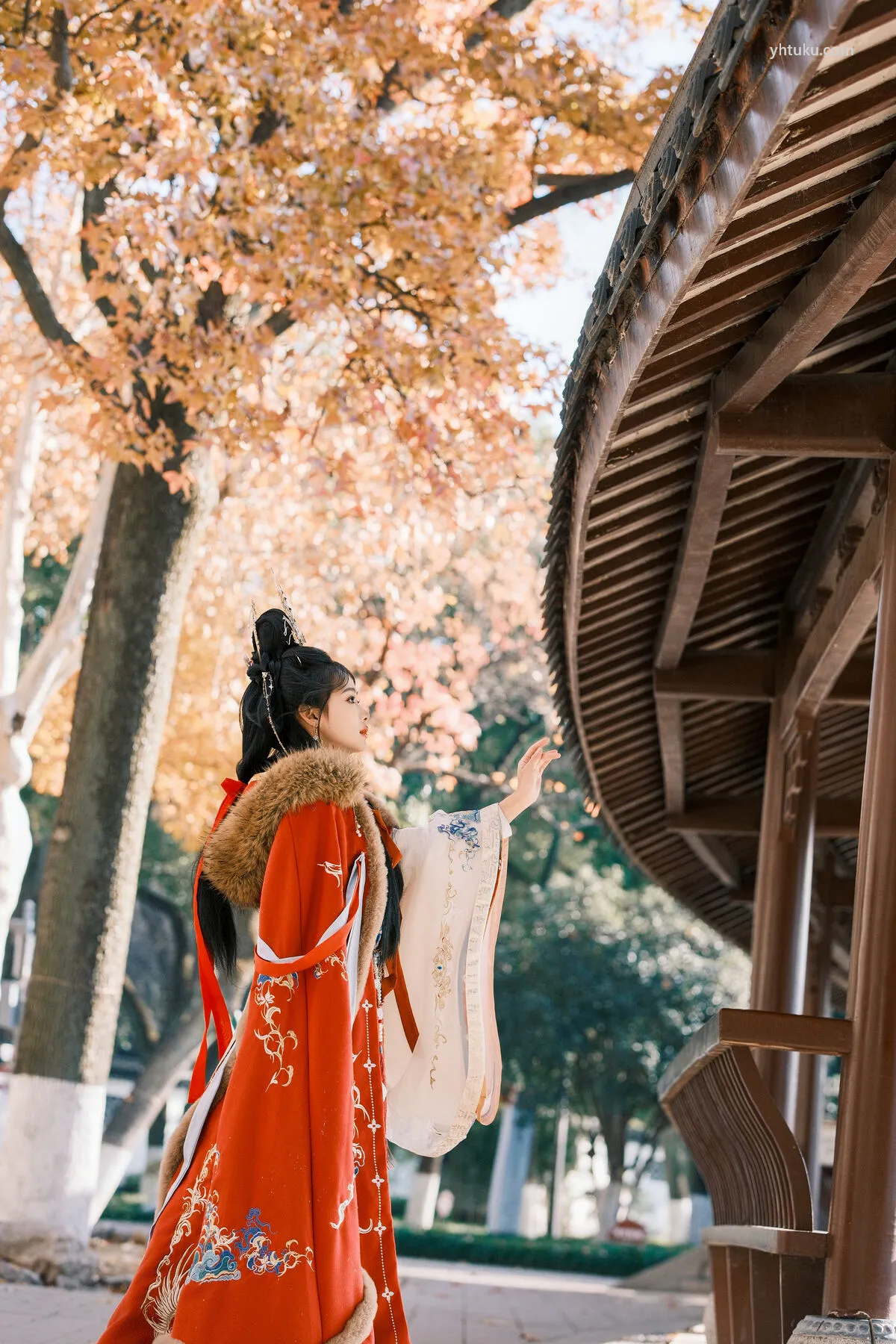No.8364 雯雯 (24P) YiTuYu艺图语 P.2