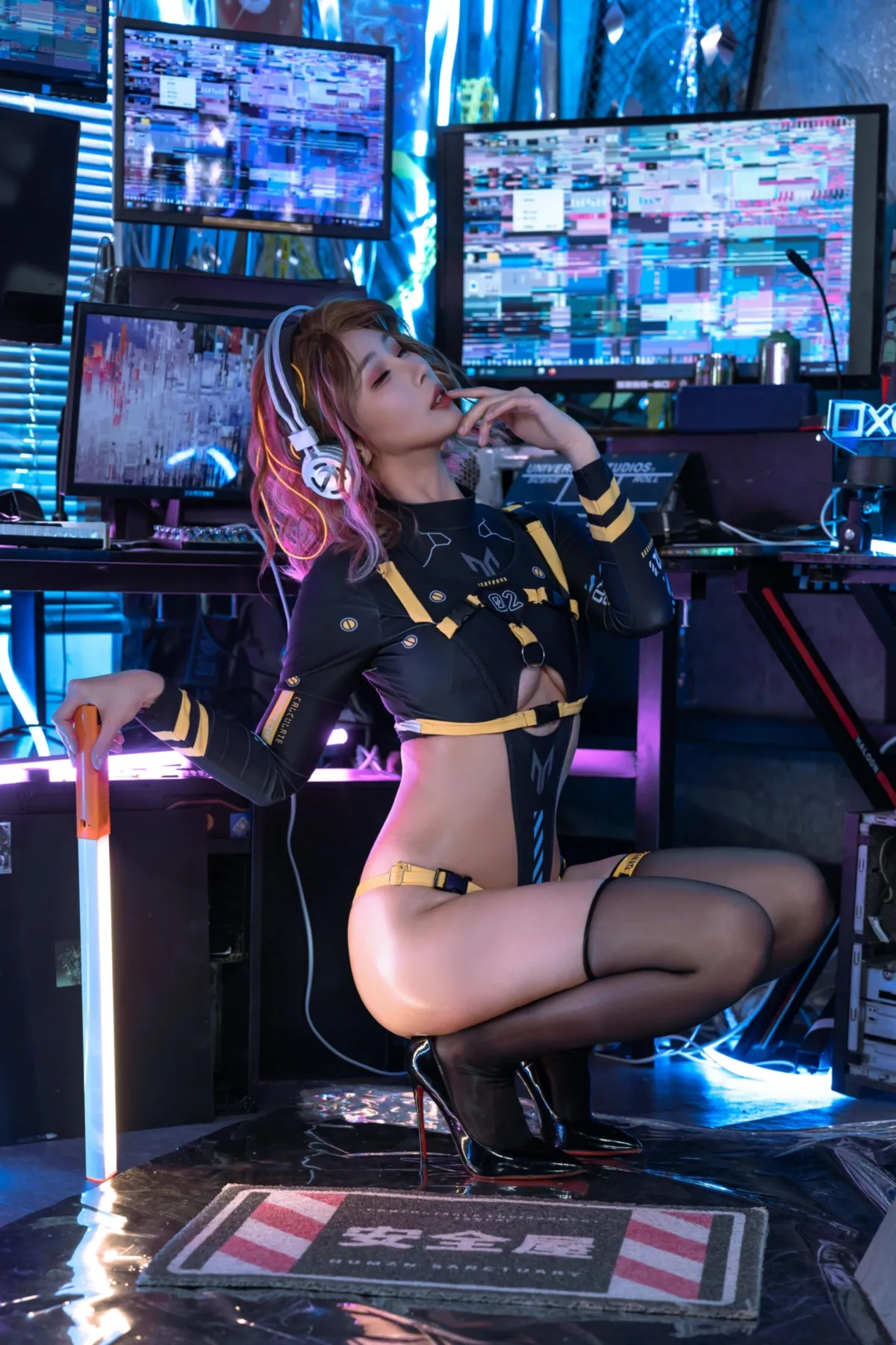 Cosplay 云溪溪Yunx1x1 全集修正 奶桃桃骇入 P.7