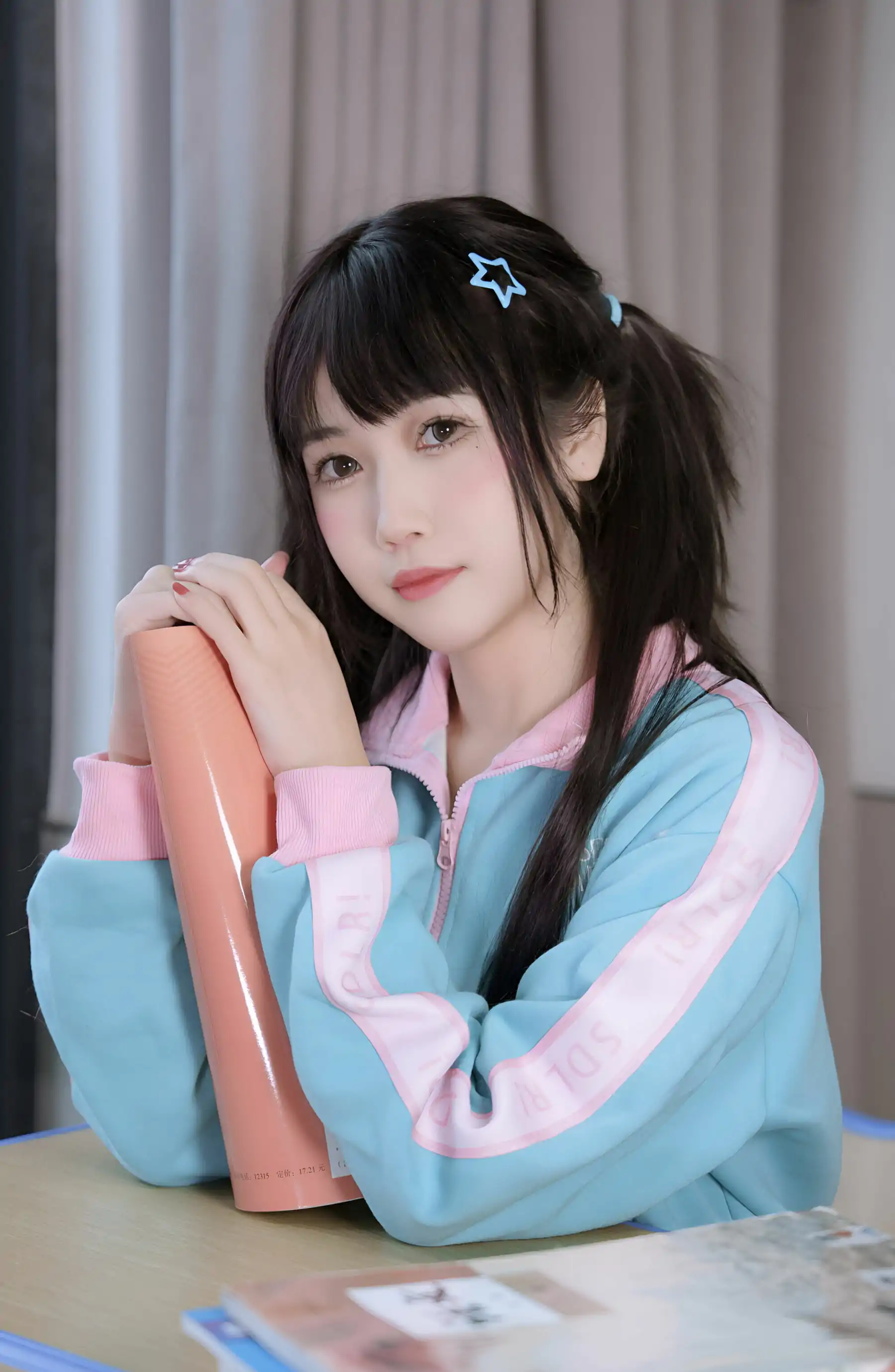 微博人气Coser不呆猫 涂油教室实习生(76P) cosplayer写真 P.6