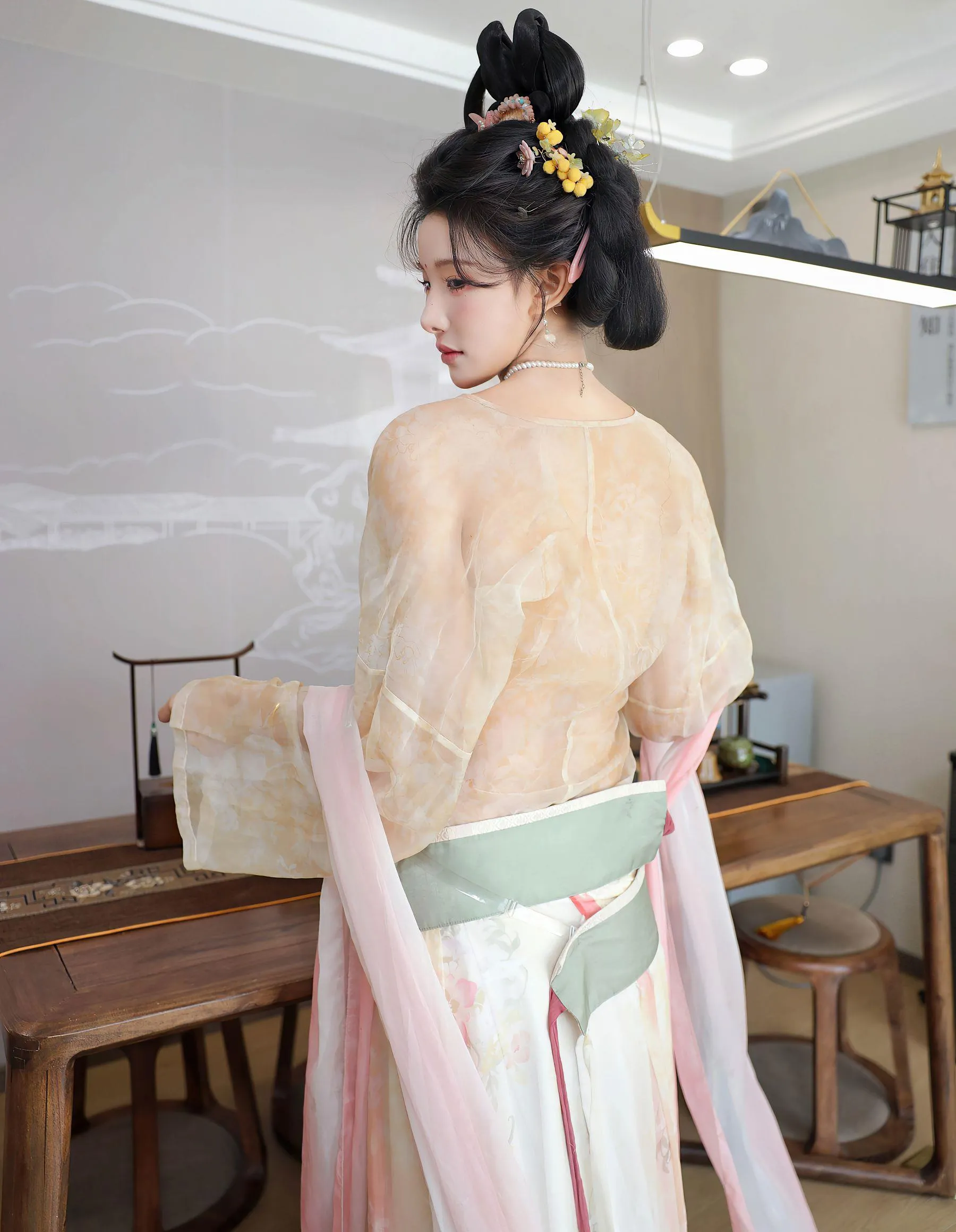 No.10645 2025.8.13 【XIUREN秀人网】 梨霜儿 P.5
