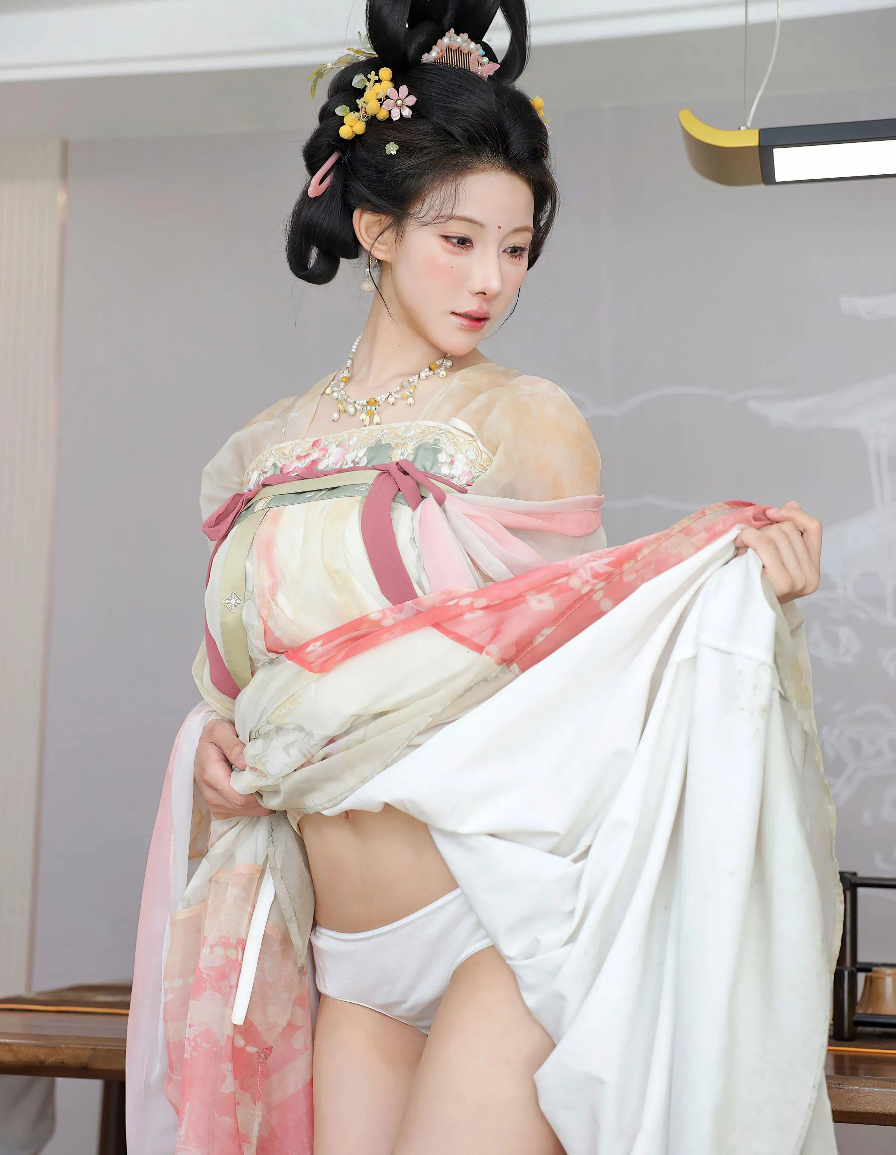 No.10645 2025.8.13 梨霜儿 【XIUREN秀人网】 P.15