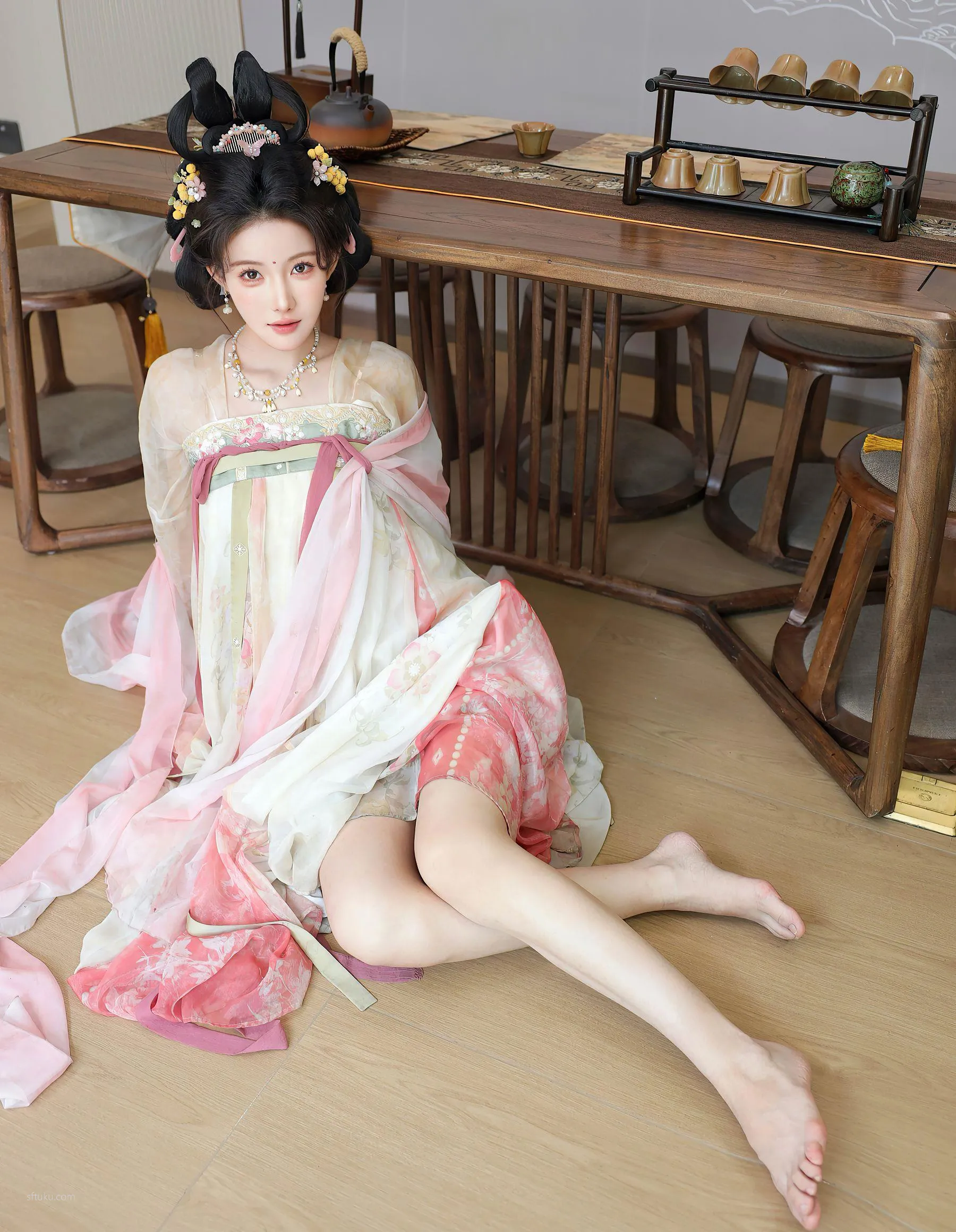 【XIUREN秀人网】 No.10645 2025.8.13 梨霜儿 P.12