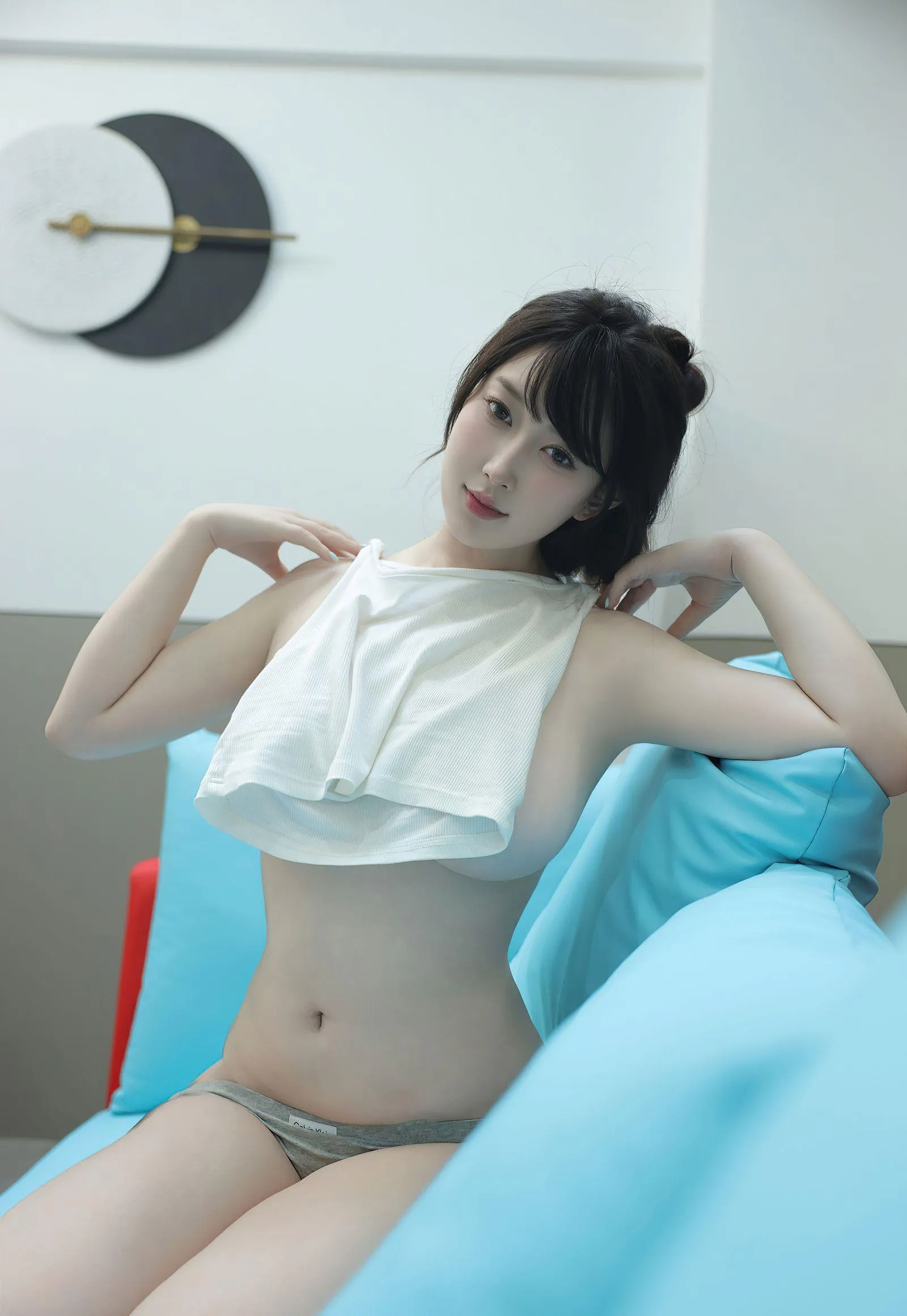 【XIUREN秀人网】 李沁恩lrene 2025.8.21 No.10676 P.2