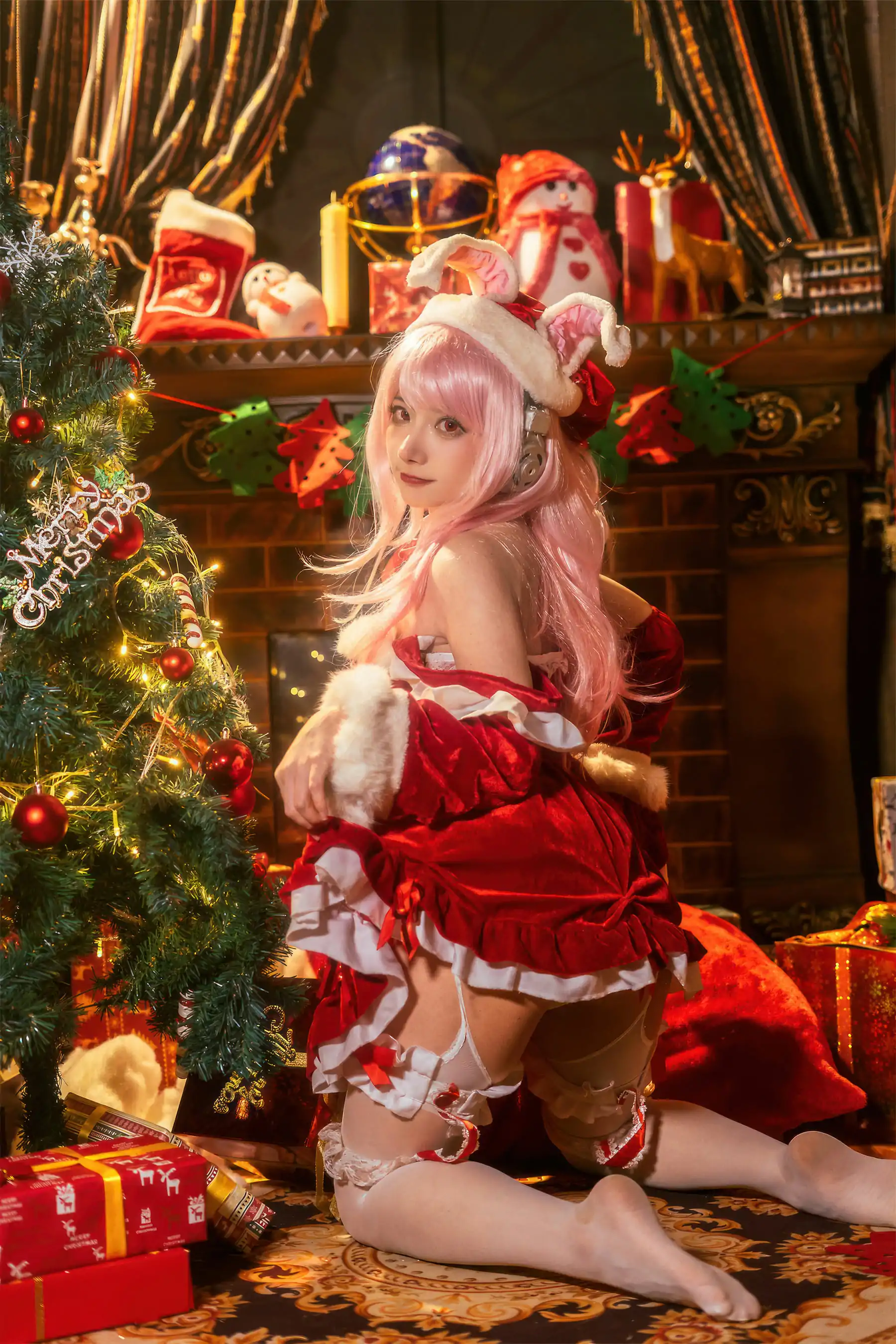 是三不是世w 索尼子 cosplayer写真 圣诞(44P) P.9