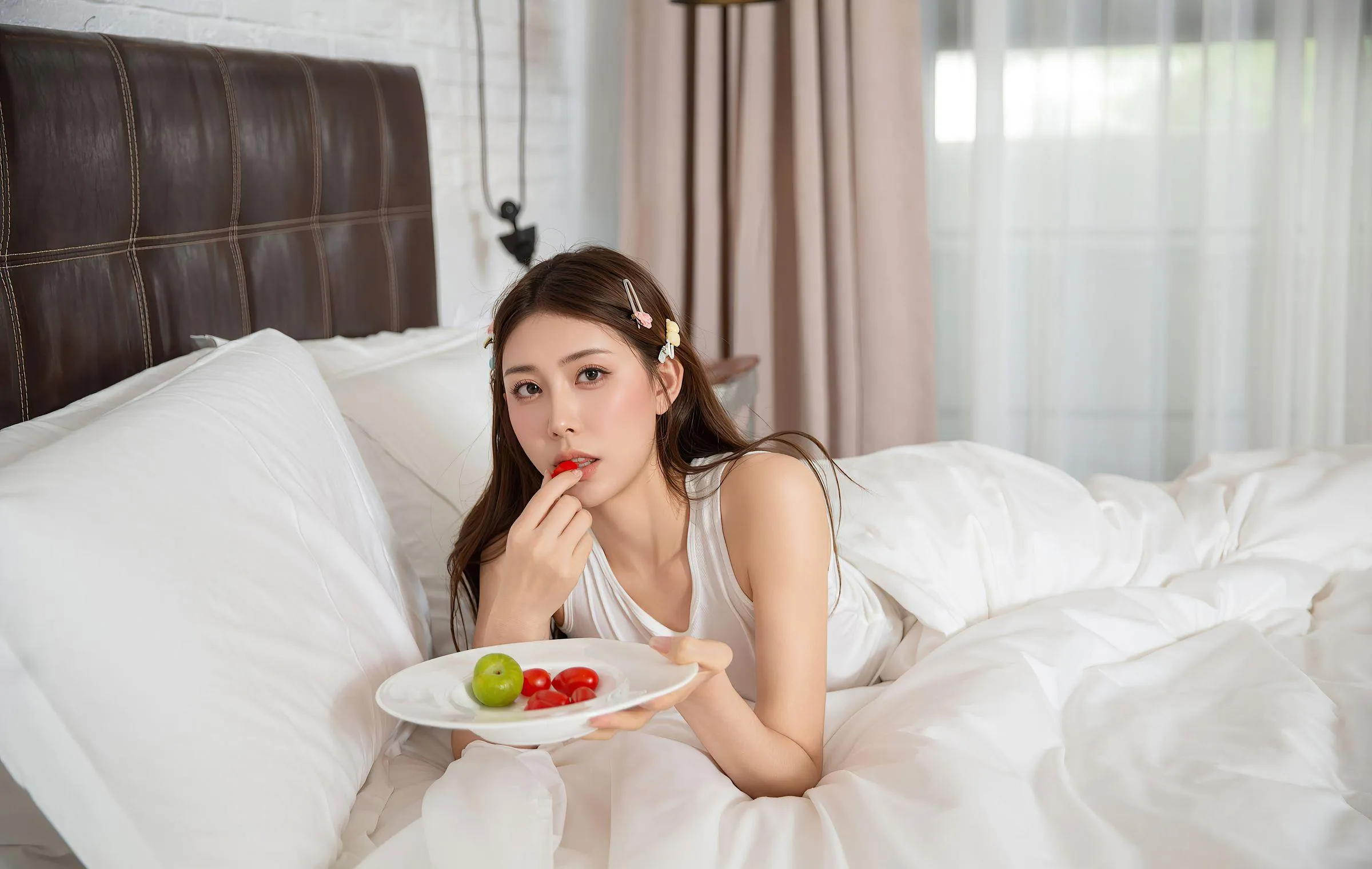 悦兮 2025.8.22 【XIUREN秀人网】 No.10679 P.6