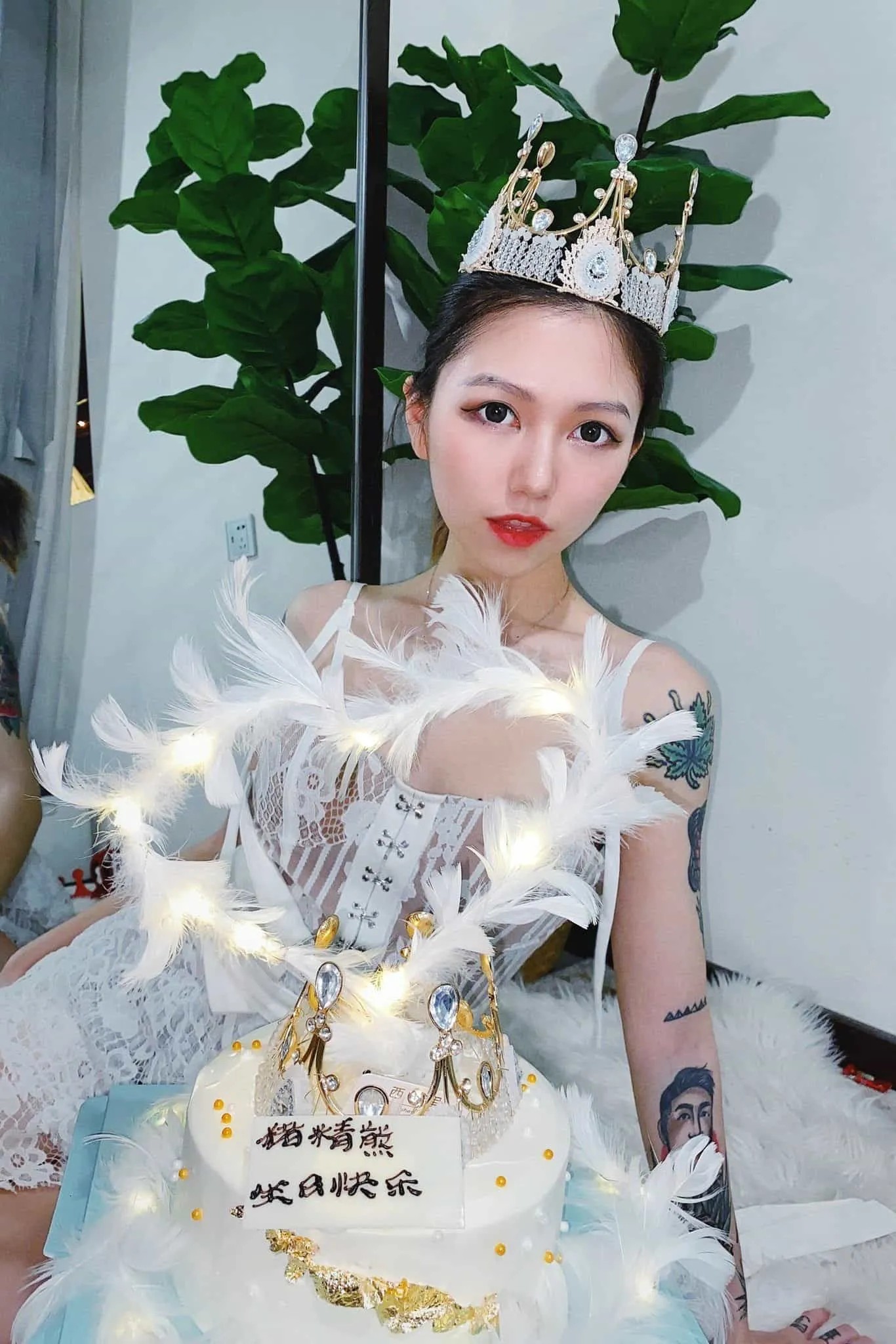 臀型很不错的娇妻 P.8