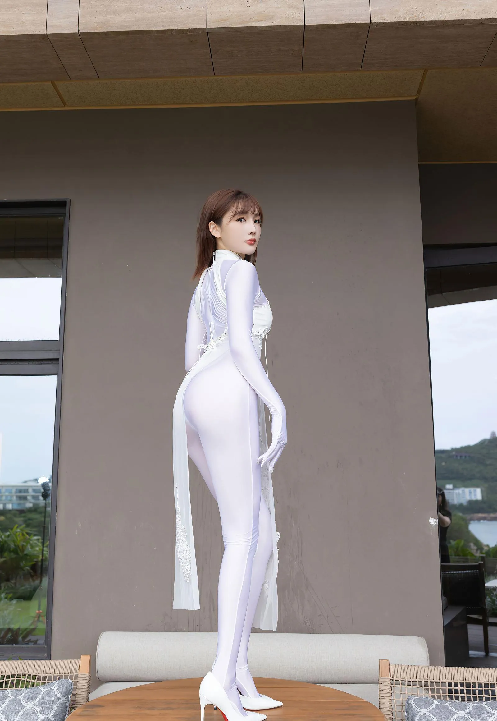 2025.8.28 No.10704 【XIUREN秀人网】 陆萱萱 P.1