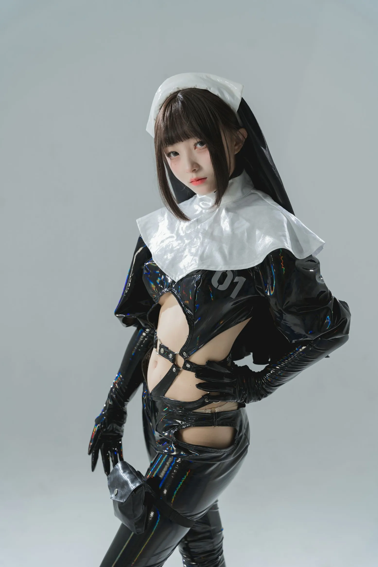 花铃 cosplayer写真 漆皮修女 P.2