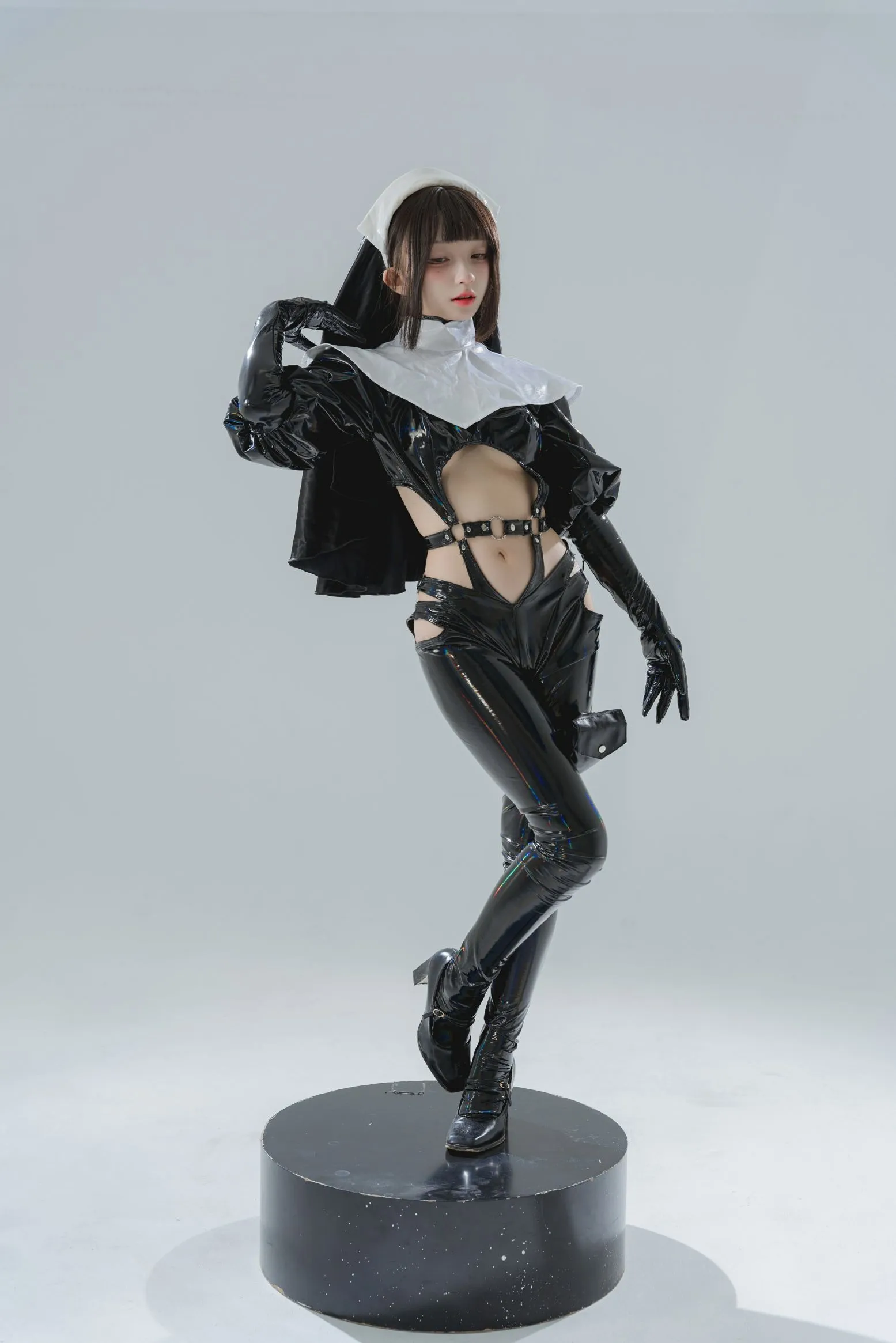 cosplayer写真 漆皮修女 花铃 P.3