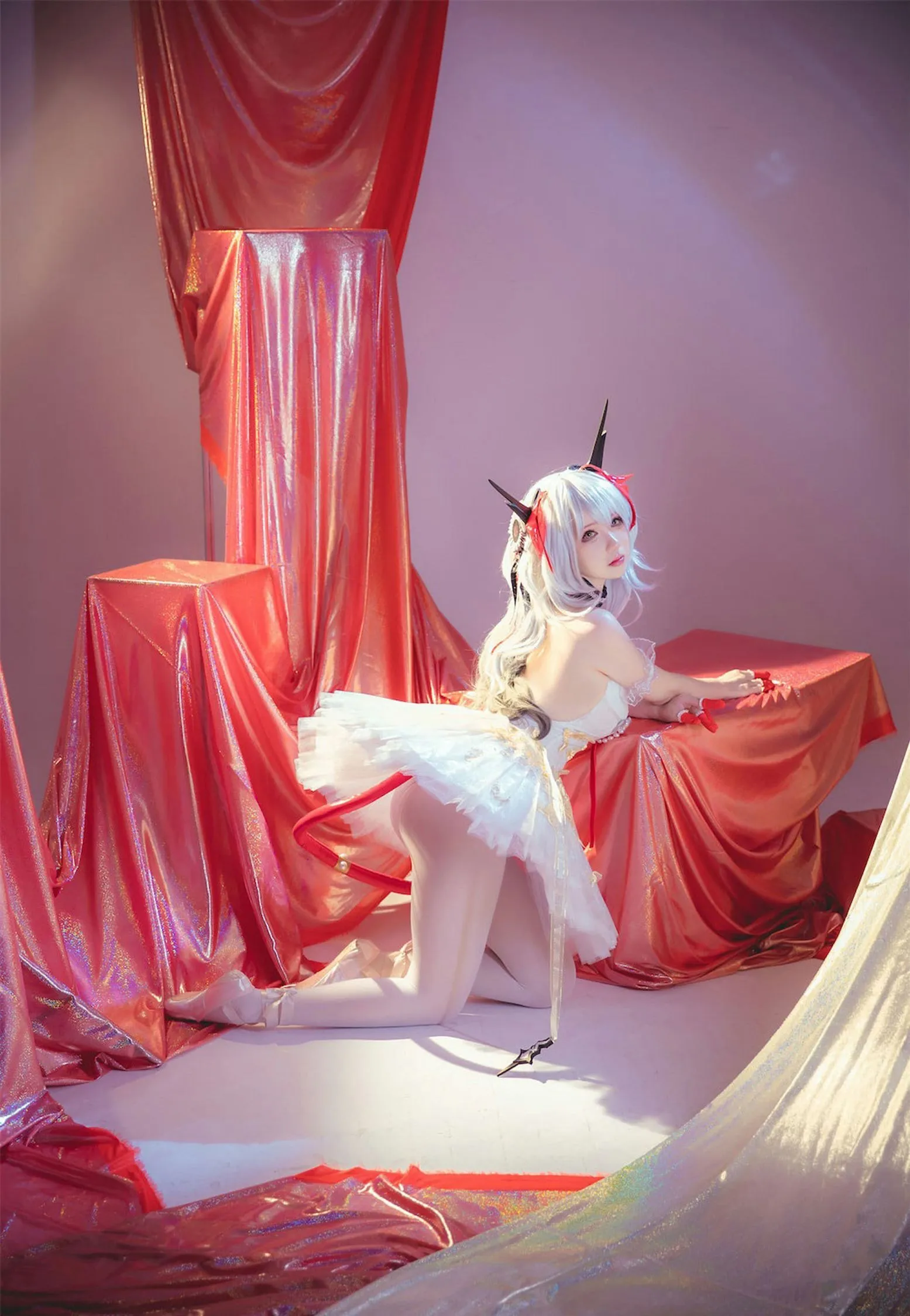 雪晴Astra 明日方舟W芭蕾 cosplayer写真 P.3