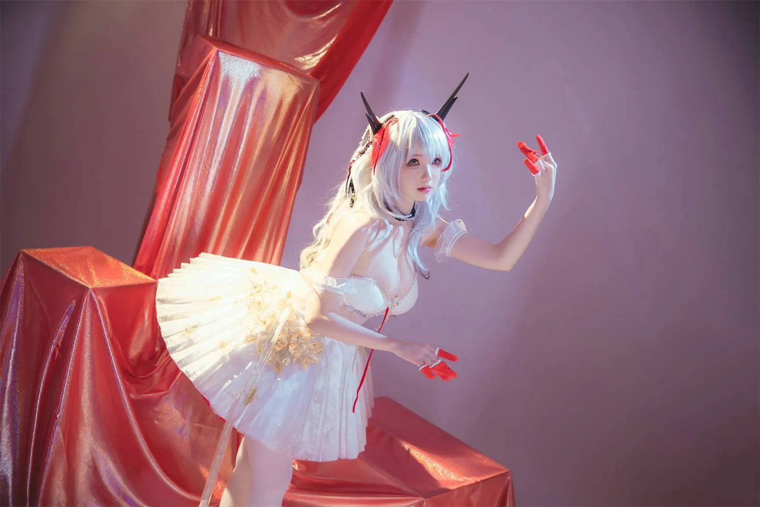 明日方舟W芭蕾 雪晴Astra cosplayer写真 P.4