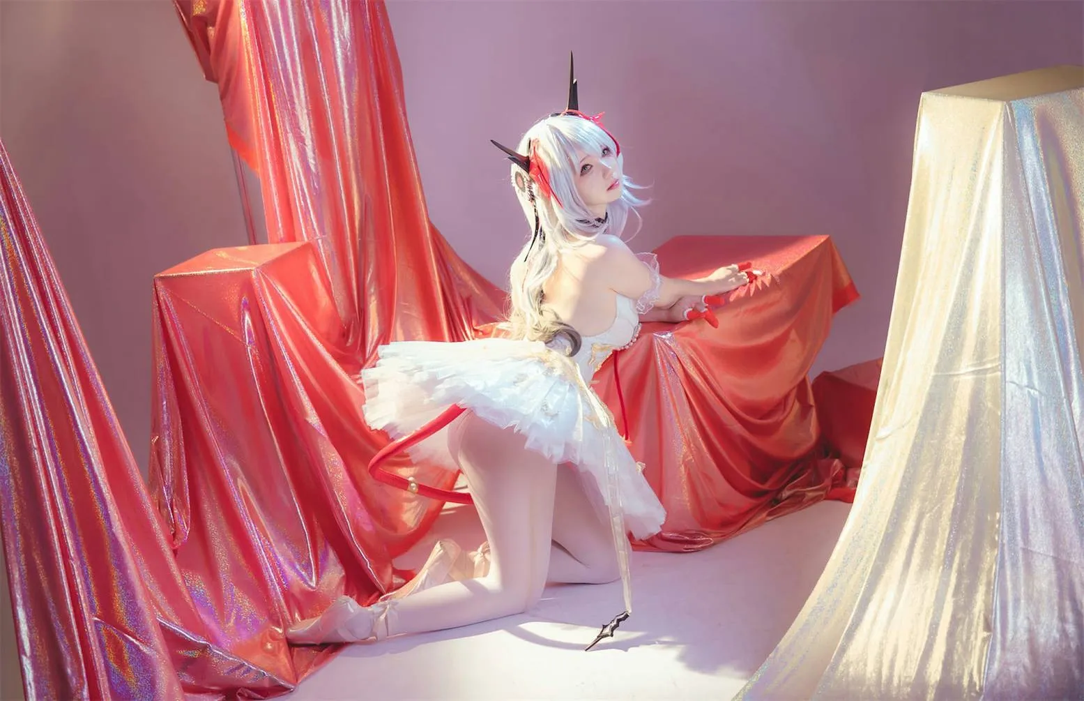 雪晴Astra cosplayer写真 明日方舟W芭蕾 P.7