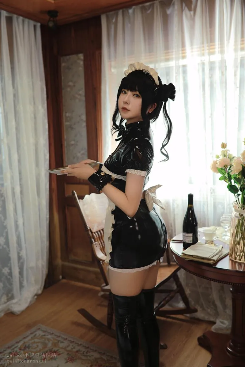 小容仔咕咕咕w 【Cosplay】 南半球女仆 P.1
