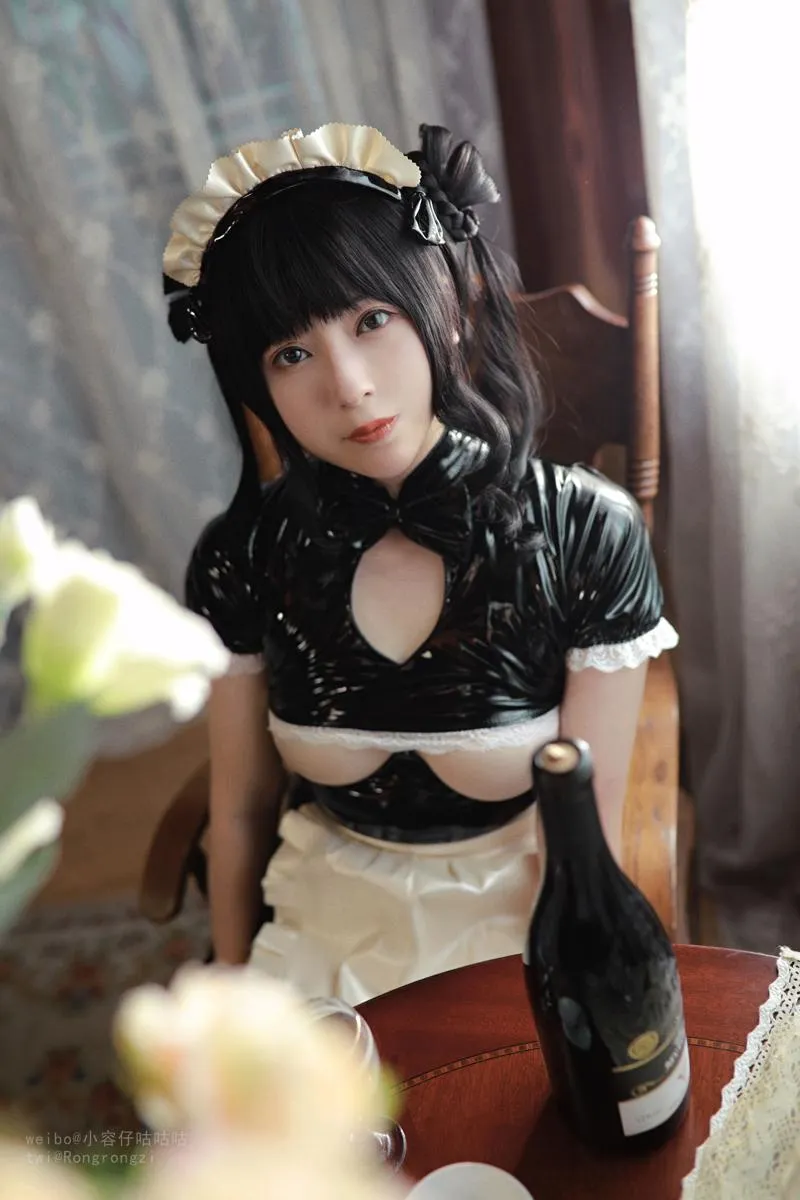 小容仔咕咕咕w 南半球女仆 【Cosplay】 P.8