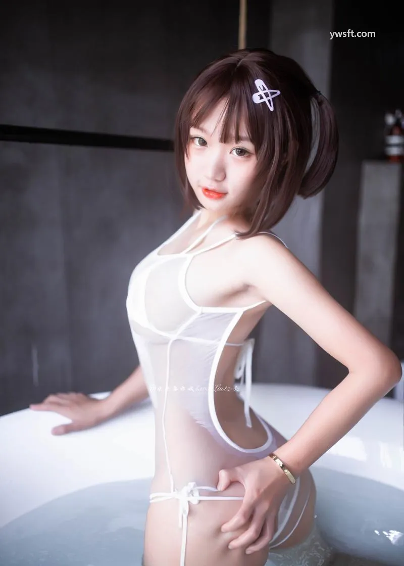 【Cosplay】 柒柒要乖哦 激凸死库水X白色Spa P.3