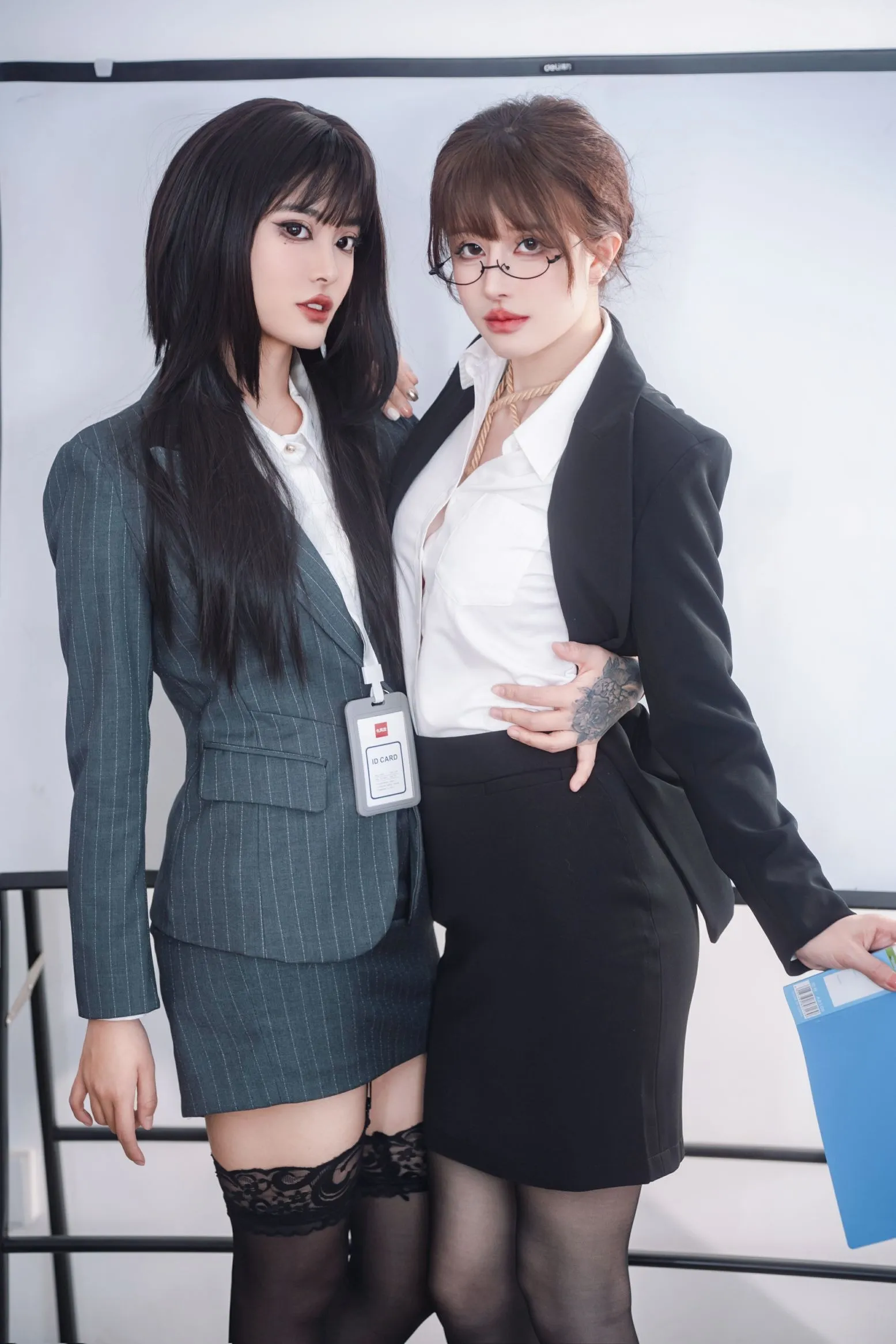 鹿八岁baby 女上司和女下属 cosplayer写真 P.2