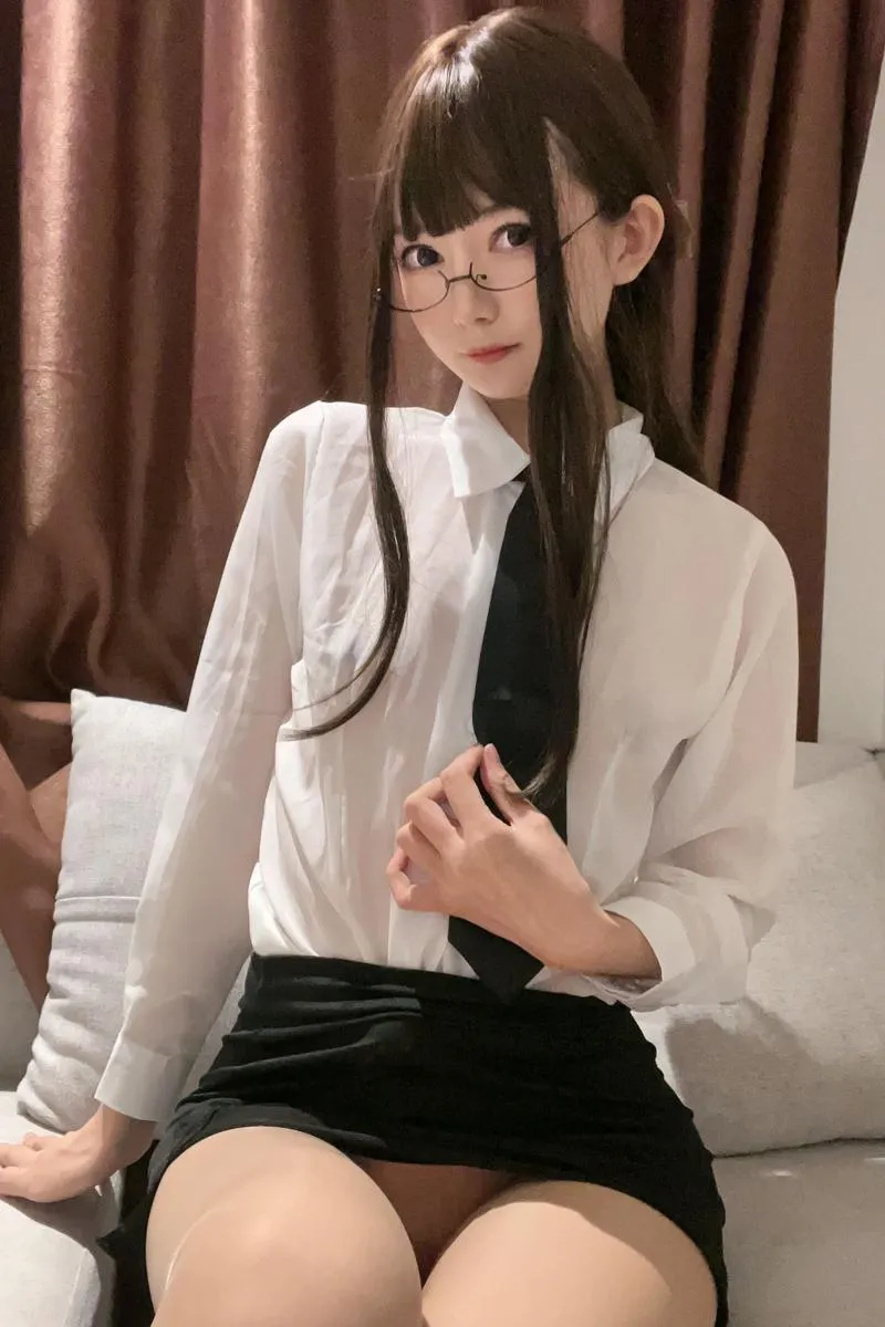 51酱 真空无内肉丝 【Cosplay】 P.5