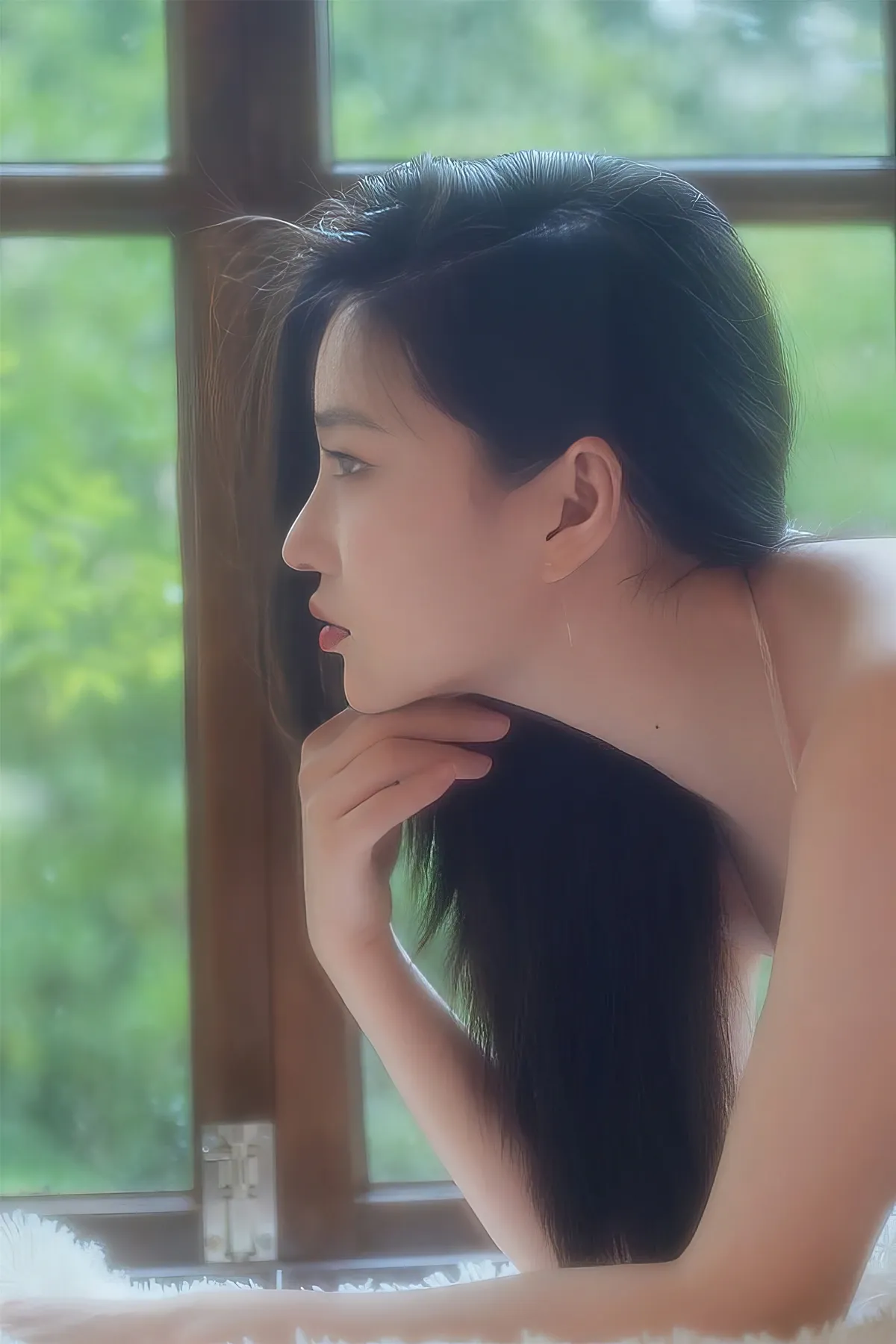 窗前 年年Nnian, 写真集 P.3