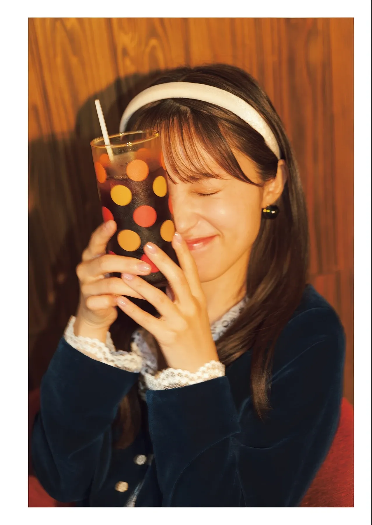 写真集 逢田梨香子 Aida 全集修正 Rikako 日々 P.2