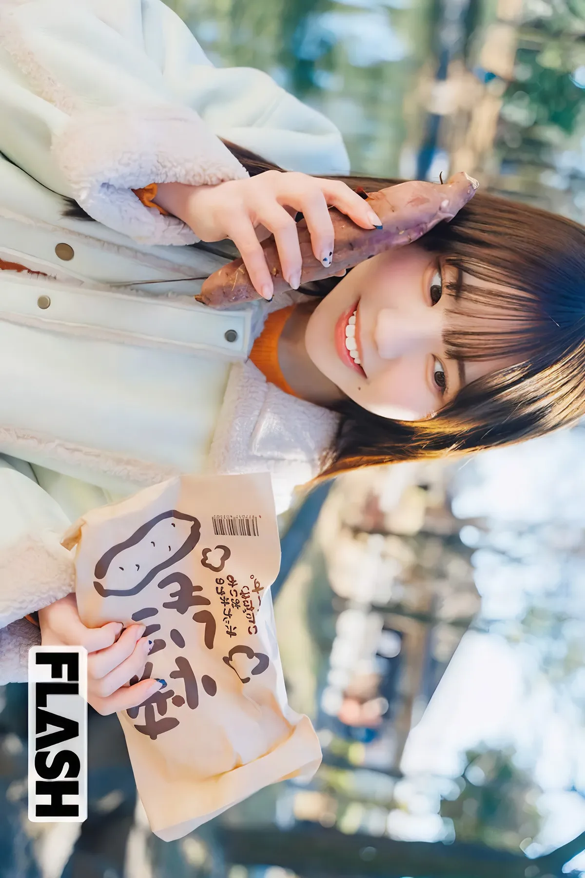 Momo 上西萌々, 2025.4.8 FLASH ( Uenishi 2025年4月8日号) 日本写真 P.6