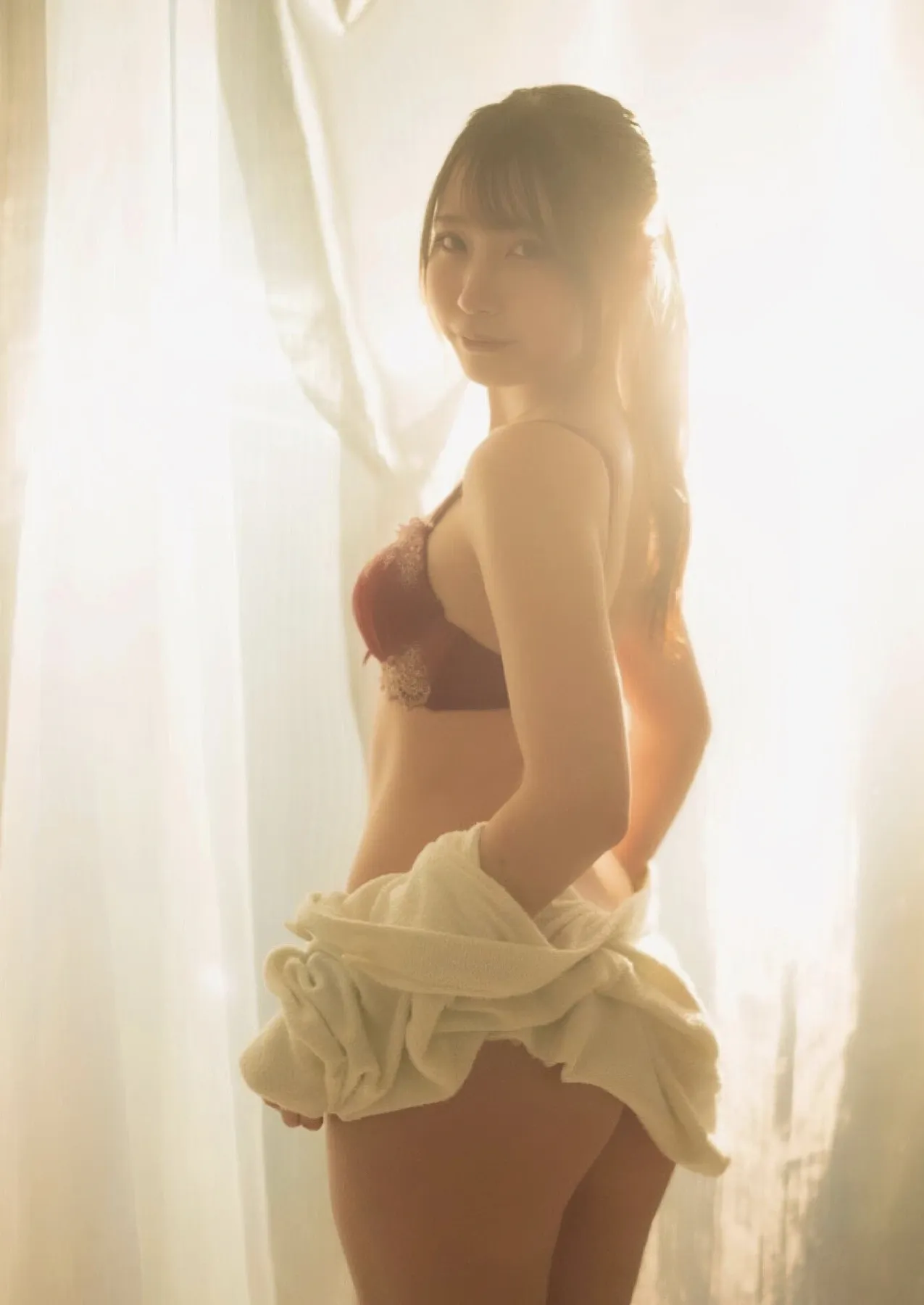 Publishing 芽衣 House 写真集Wunder 全集修正 MEI 芽ばえちゃう P.4