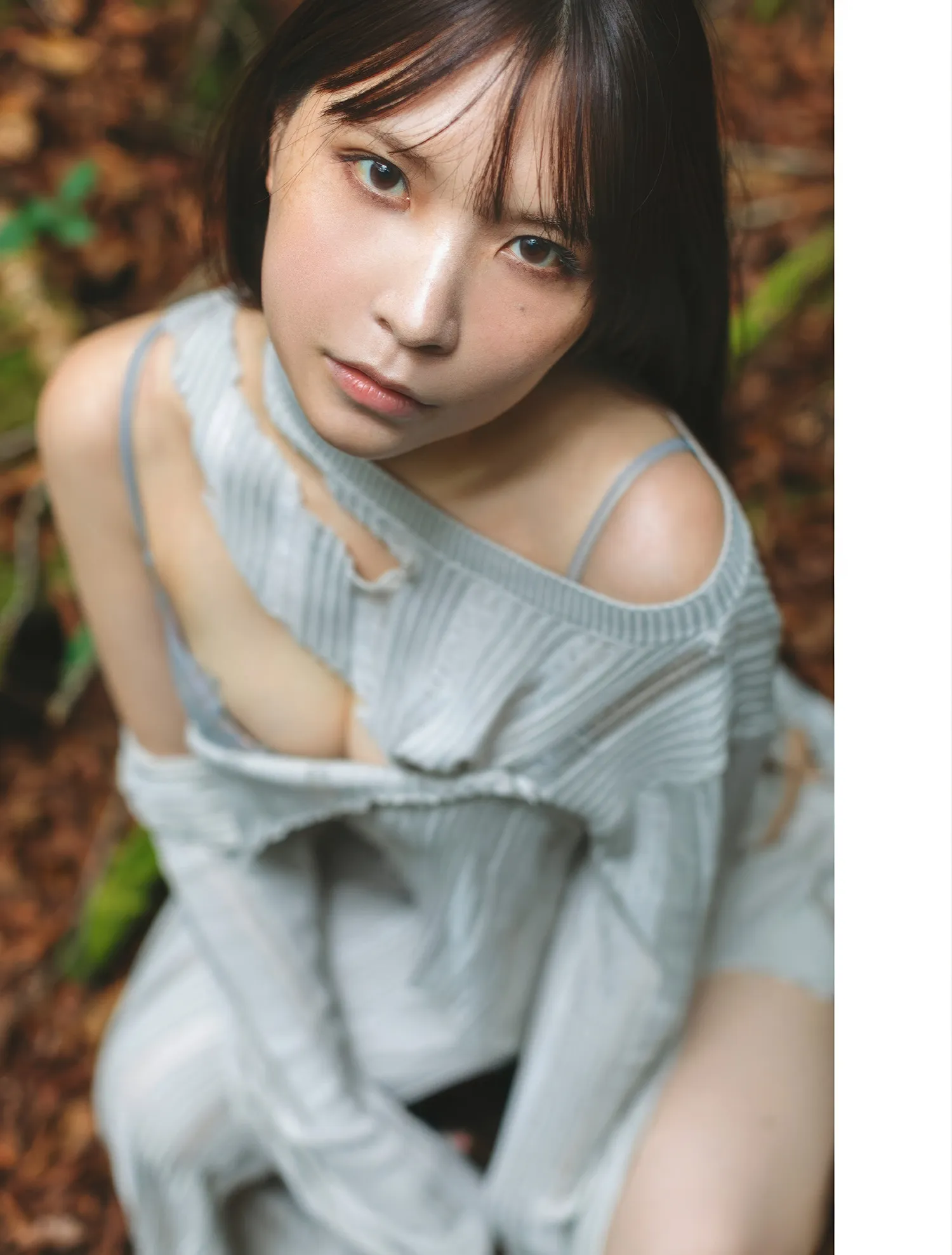 FLASH ( 2025.5.6 日本写真 2025年5月6日号) FLASH写真集の名作, P.2