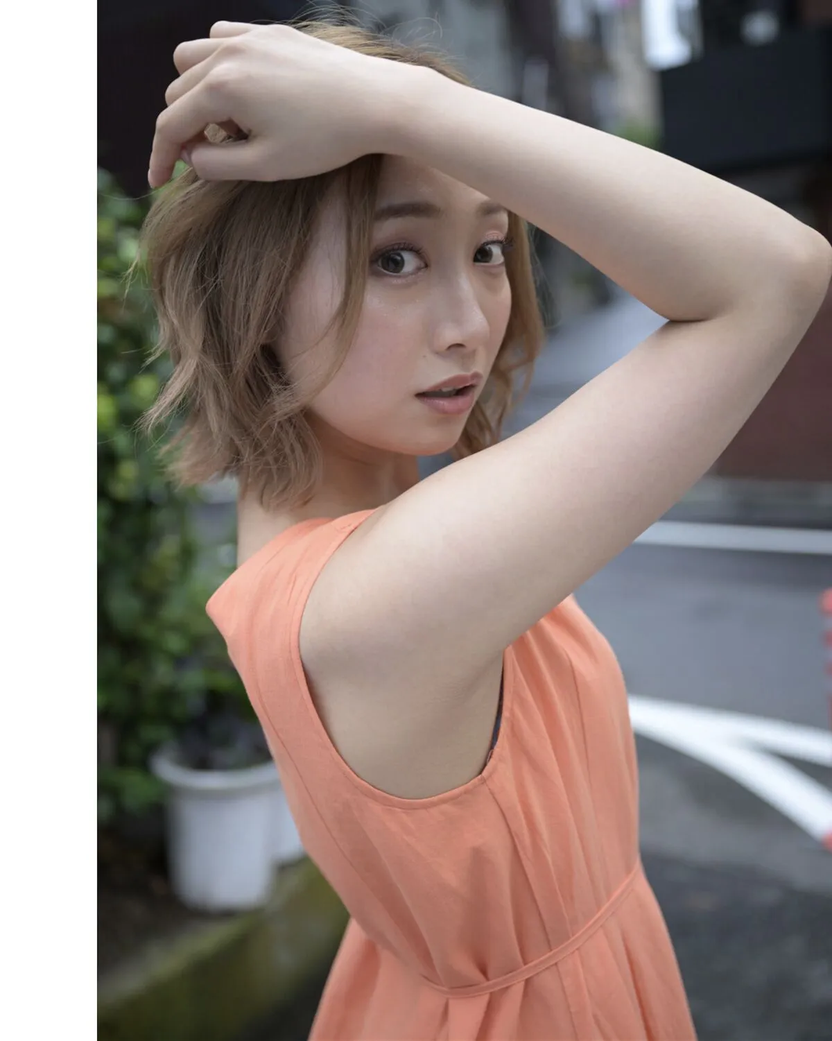 Kami (66P) 日本写真 Anna 邻の部屋の美脚お姊さん 周刊现代写真集 加美杏奈 P.4